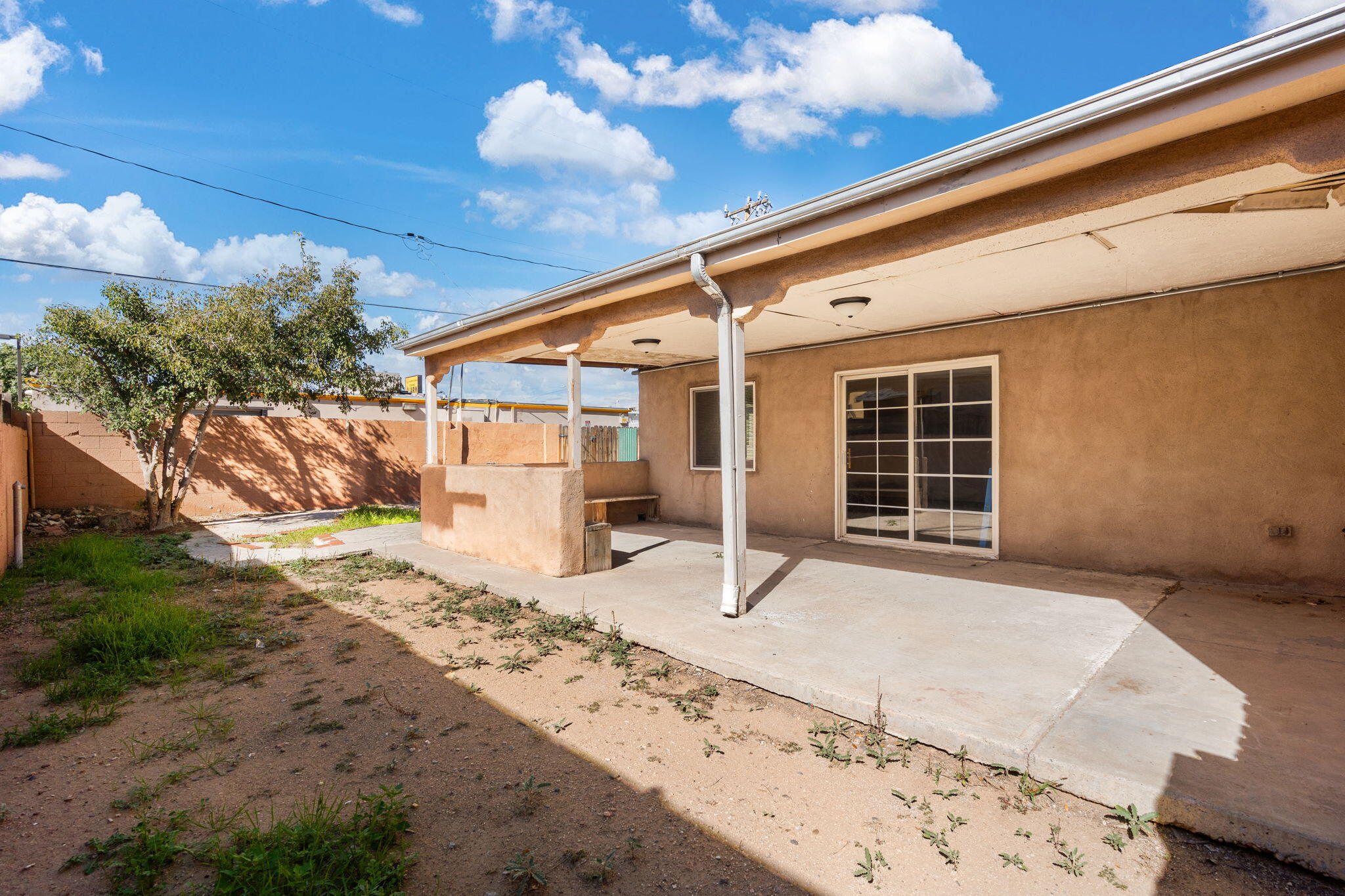 2713 Hermosa Drive NE