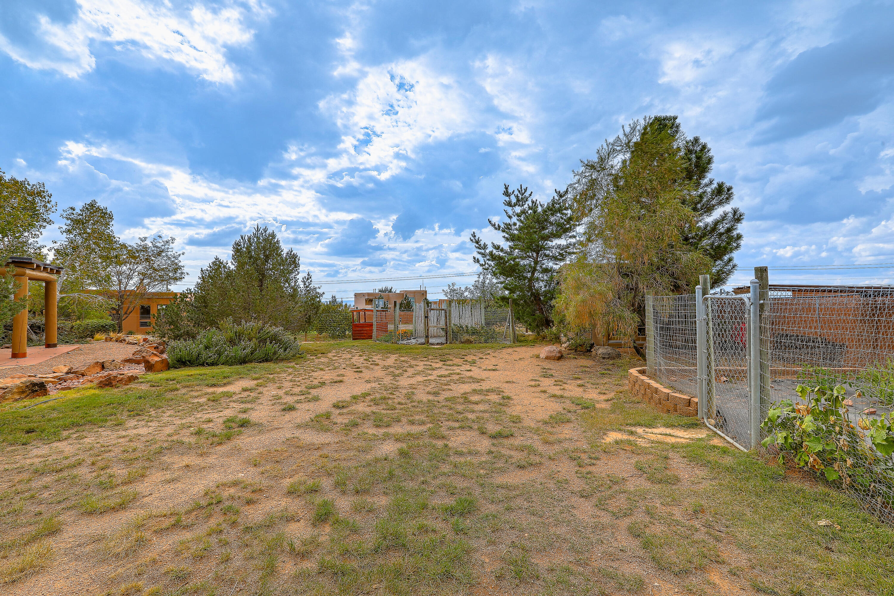 10421 OAKLAND Avenue NE