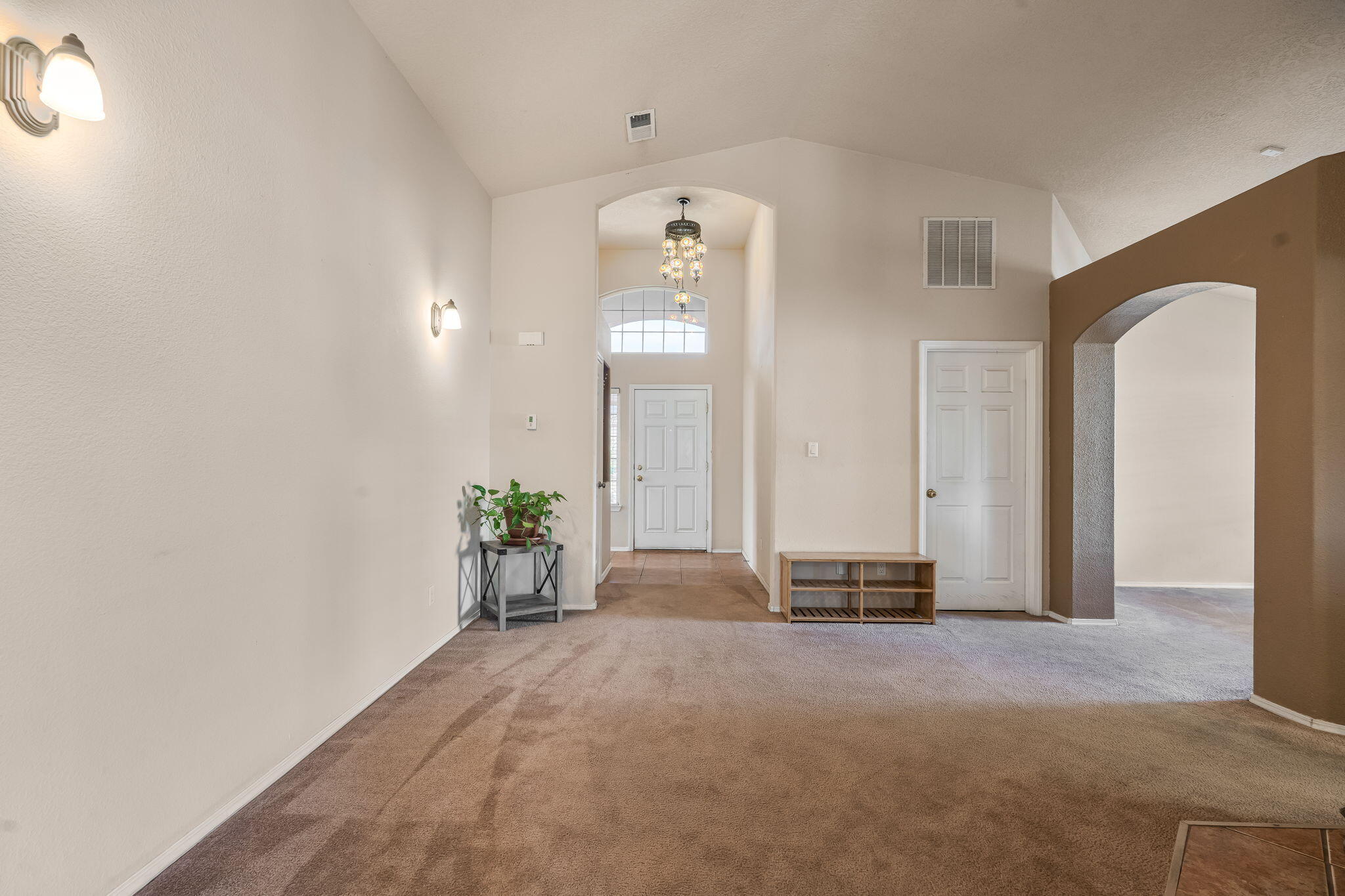 8620 Casa Verde Avenue NW