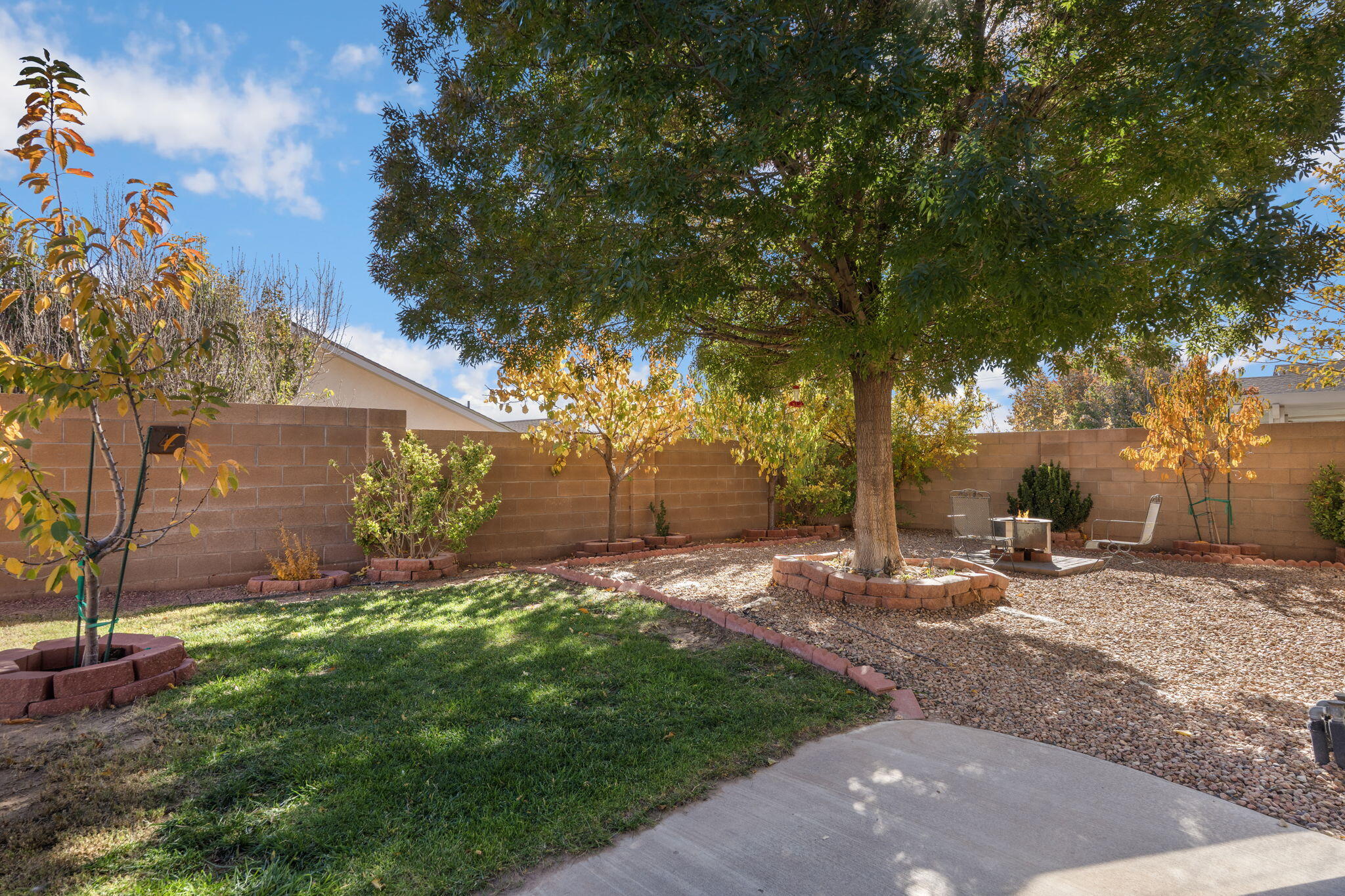 8620 Casa Verde Avenue NW