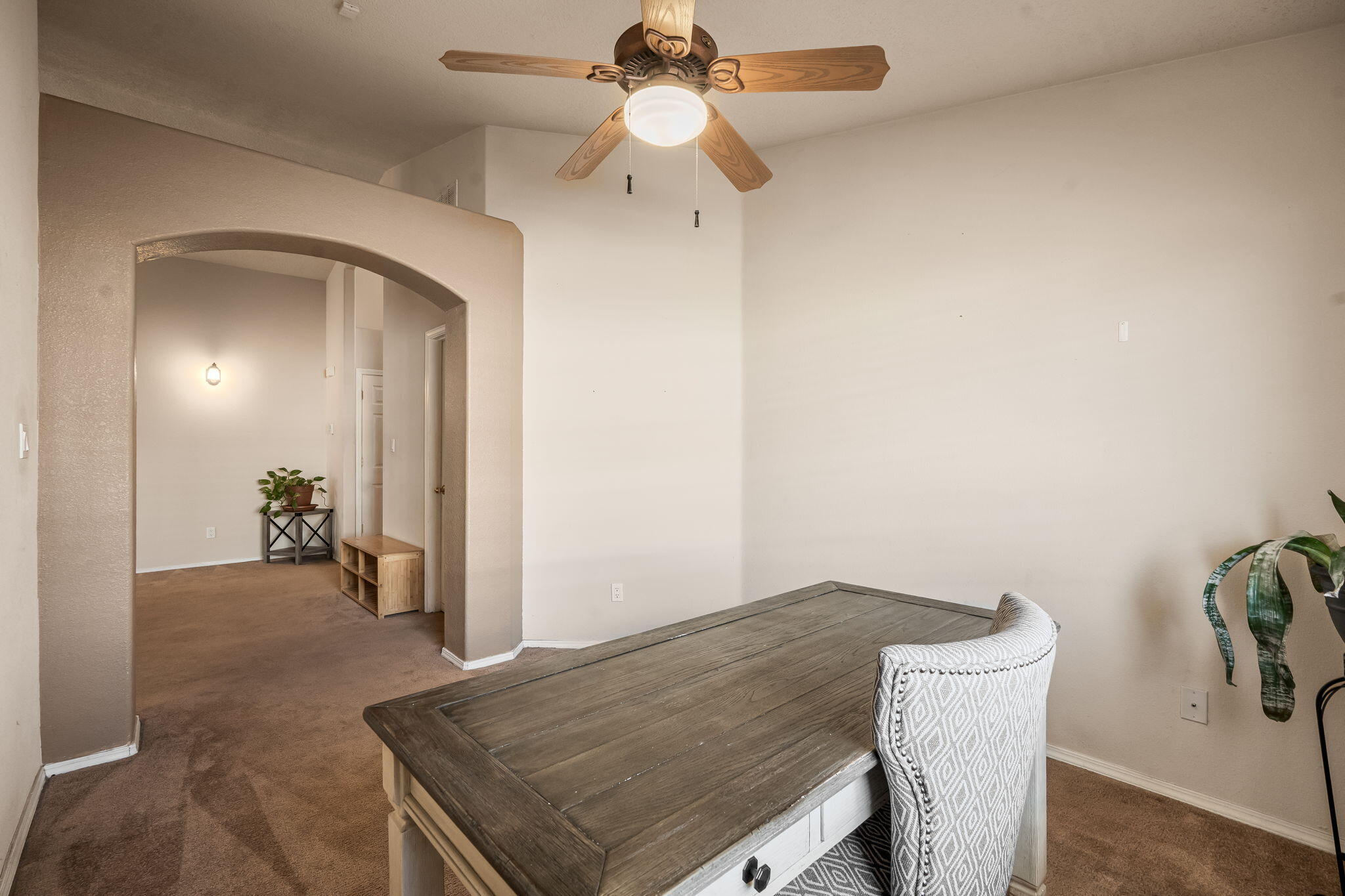 8620 Casa Verde Avenue NW