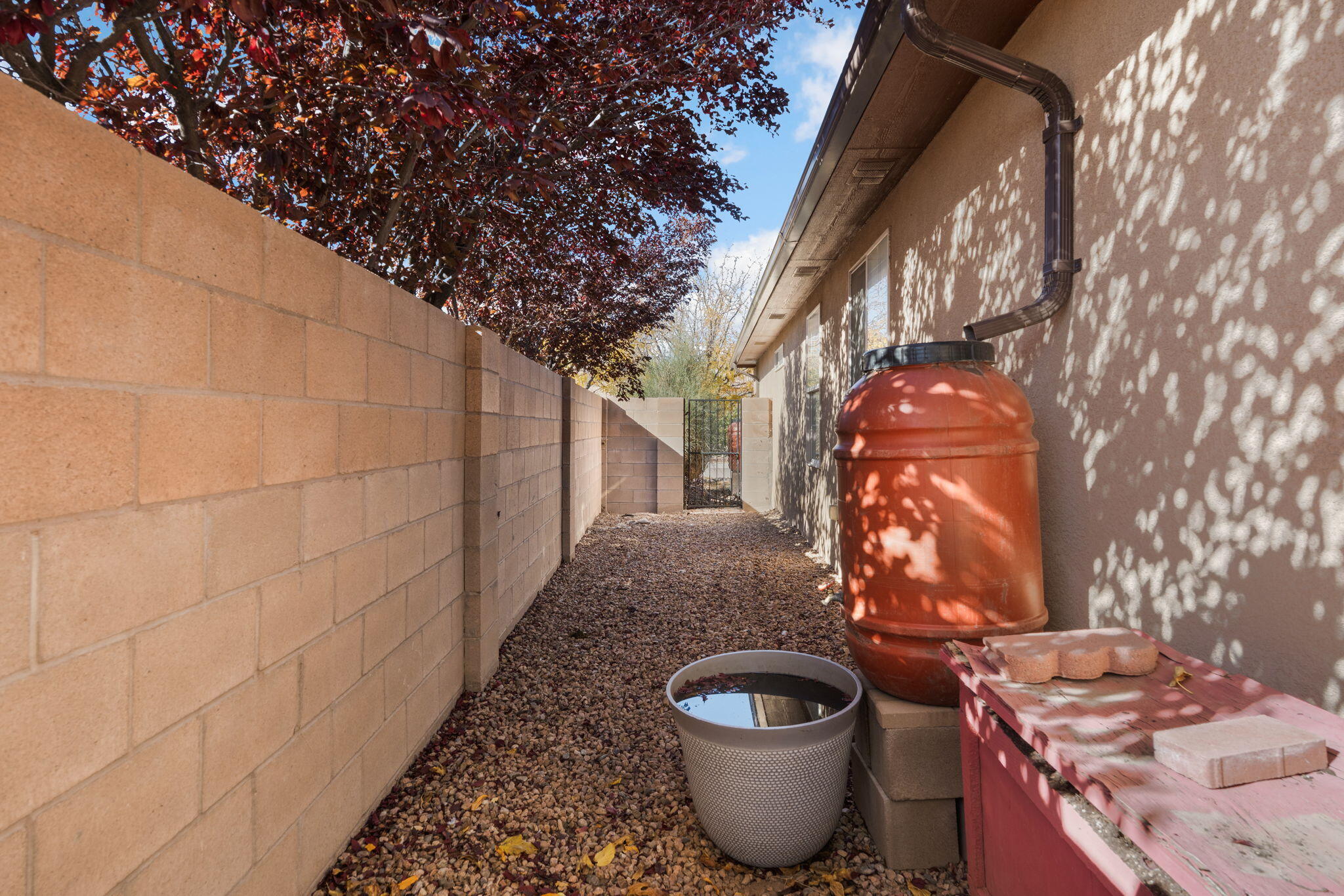 8620 Casa Verde Avenue NW