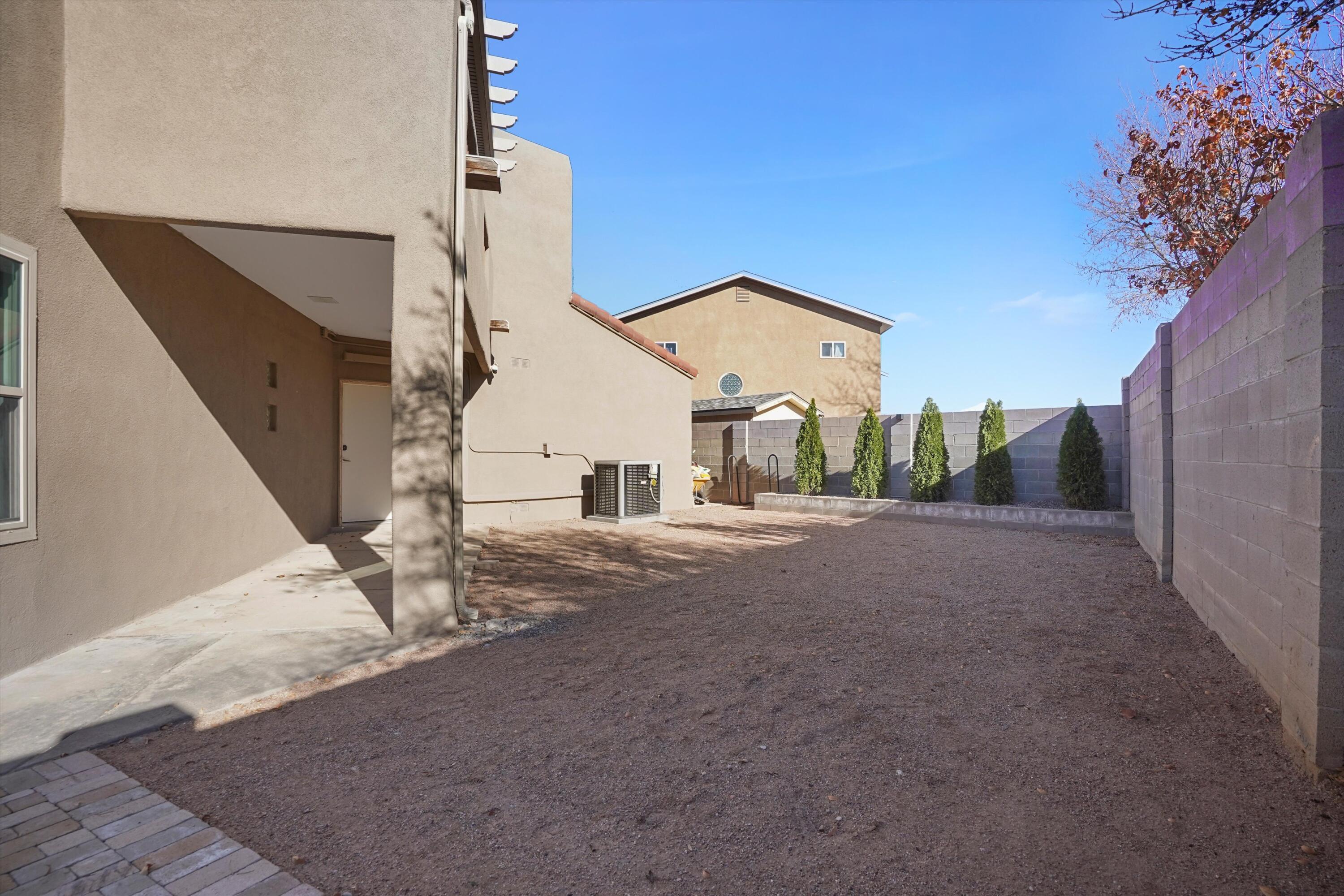 6416 Pima Place NW