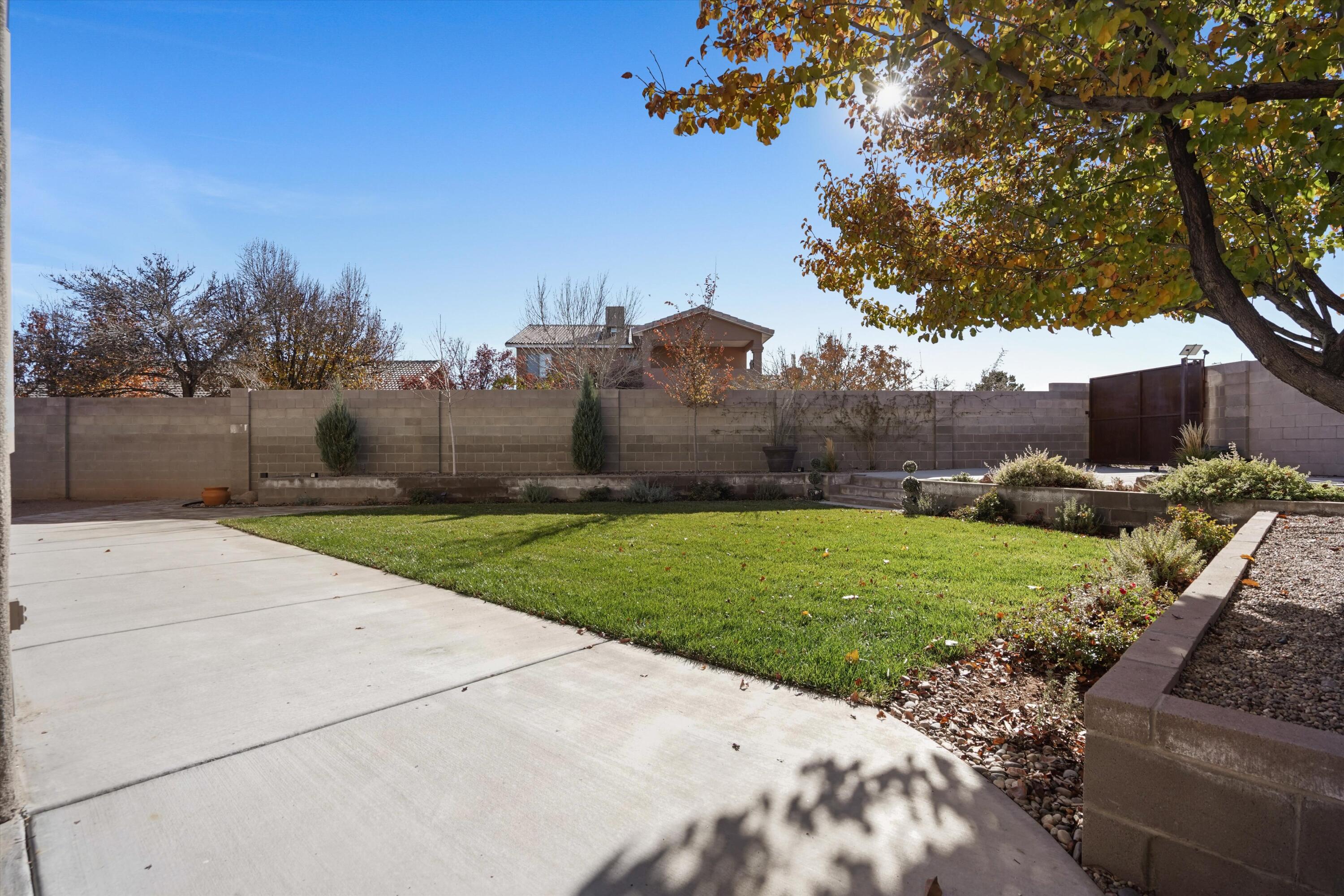 6416 Pima Place NW