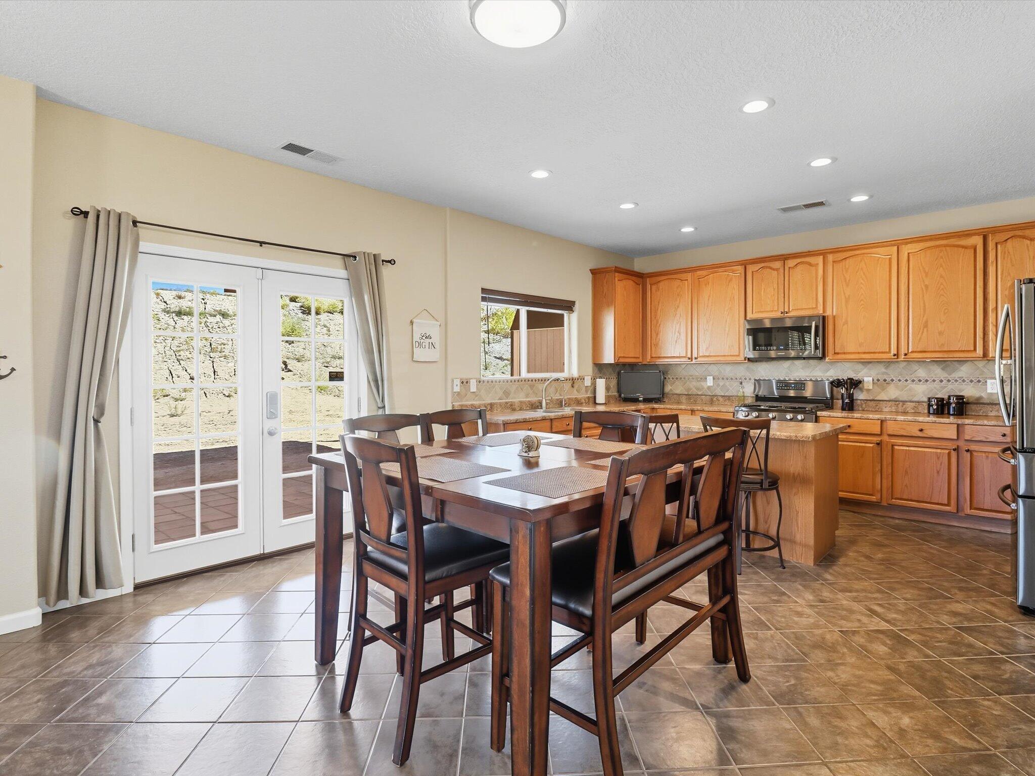 206 Sugar Ridge Loop SE