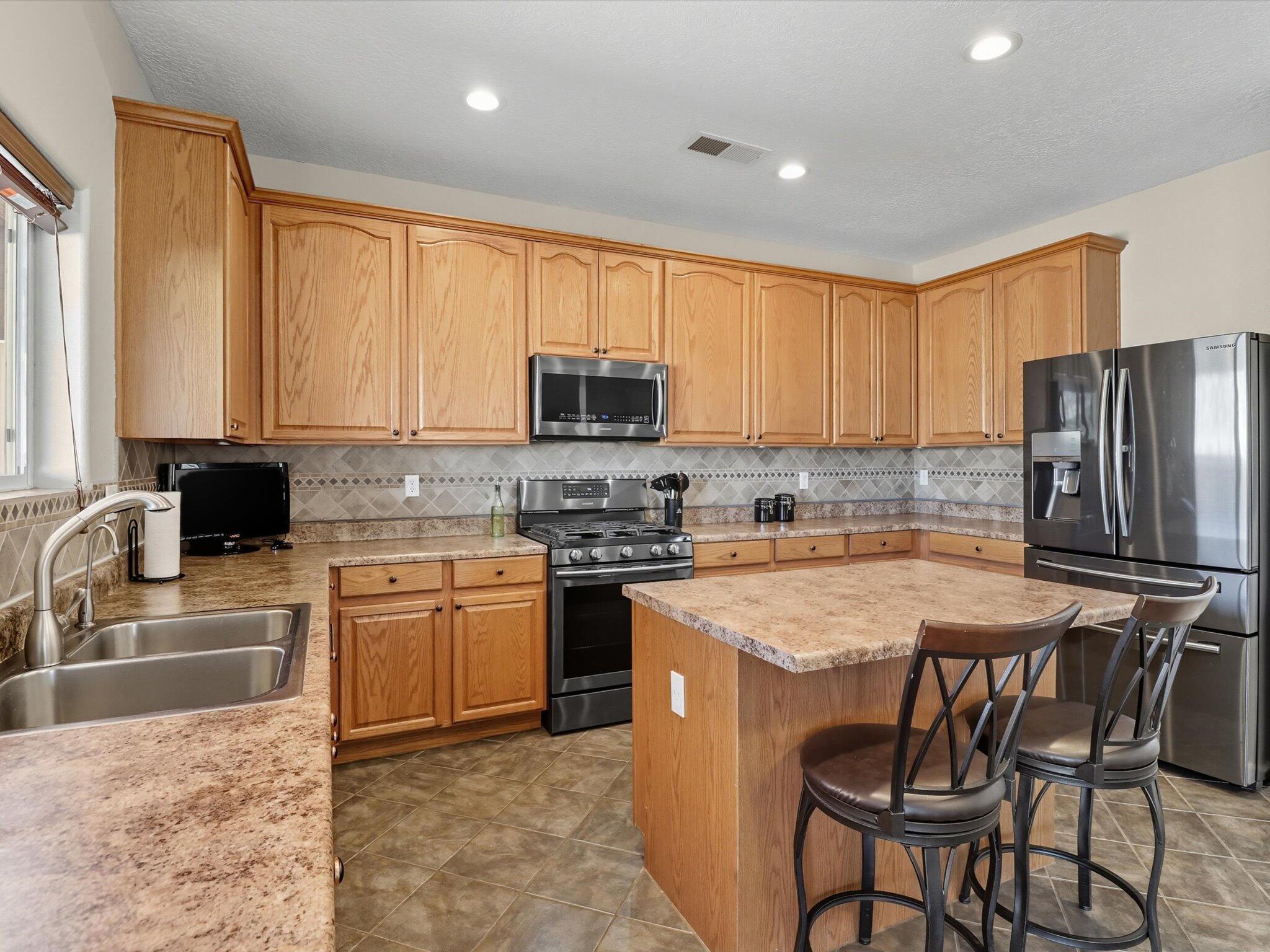 206 Sugar Ridge Loop SE