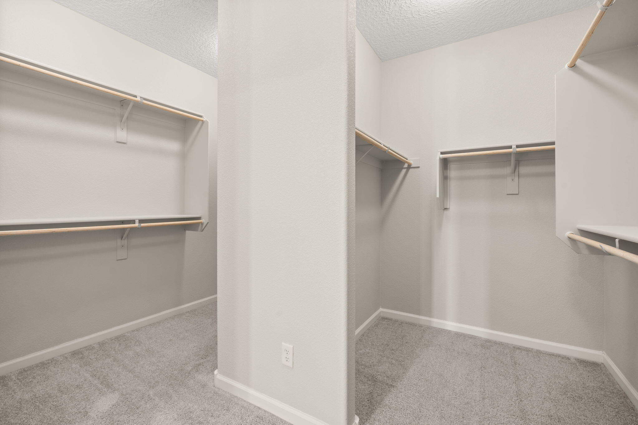 3002 Turquesa Loop SE