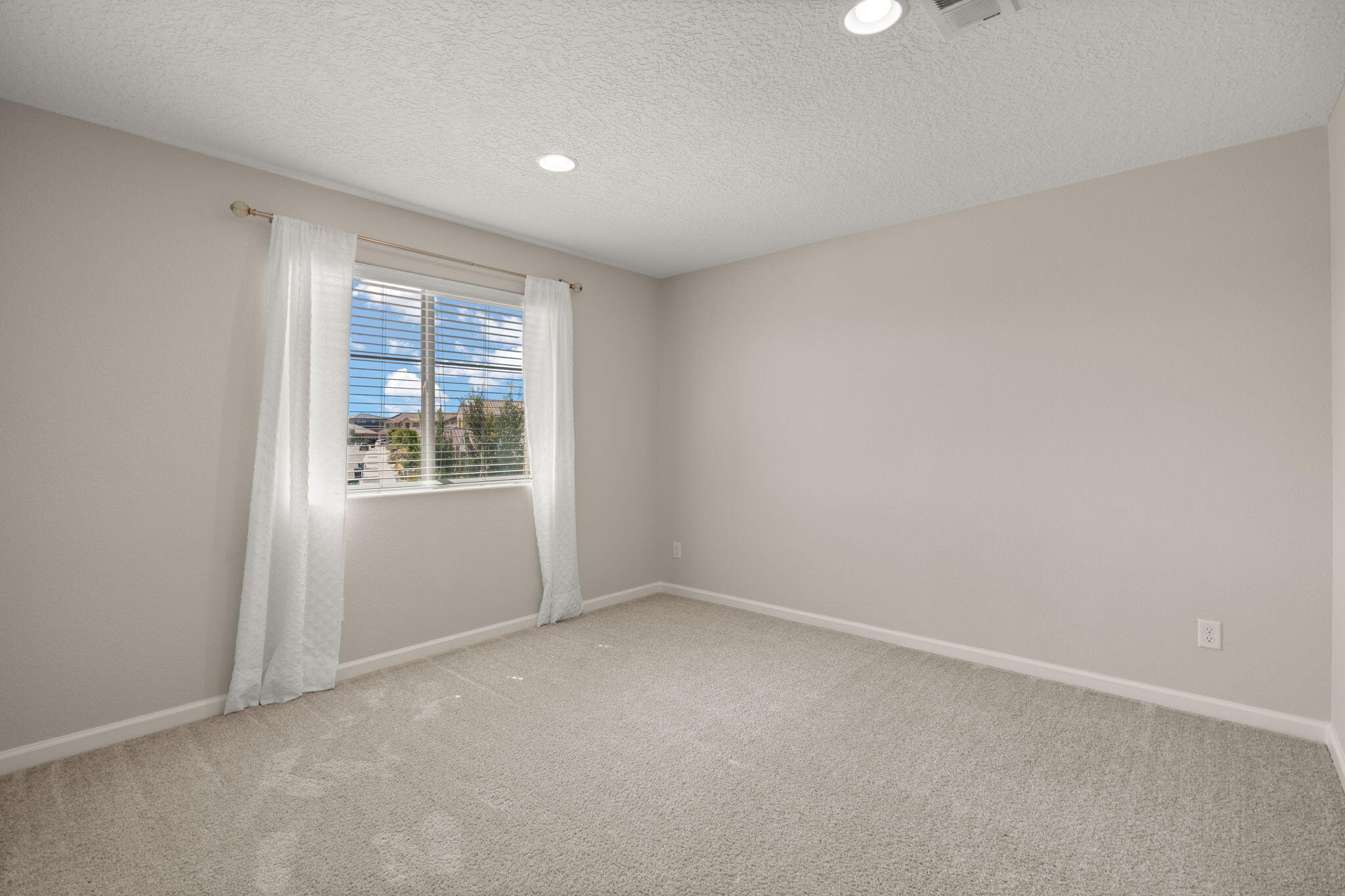3002 Turquesa Loop SE