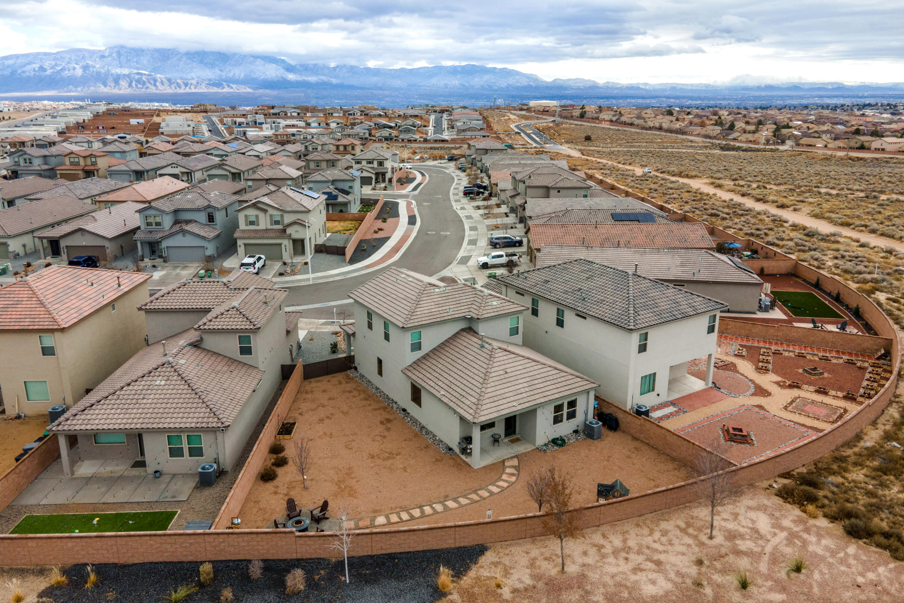 3205 Tazanita Loop SE