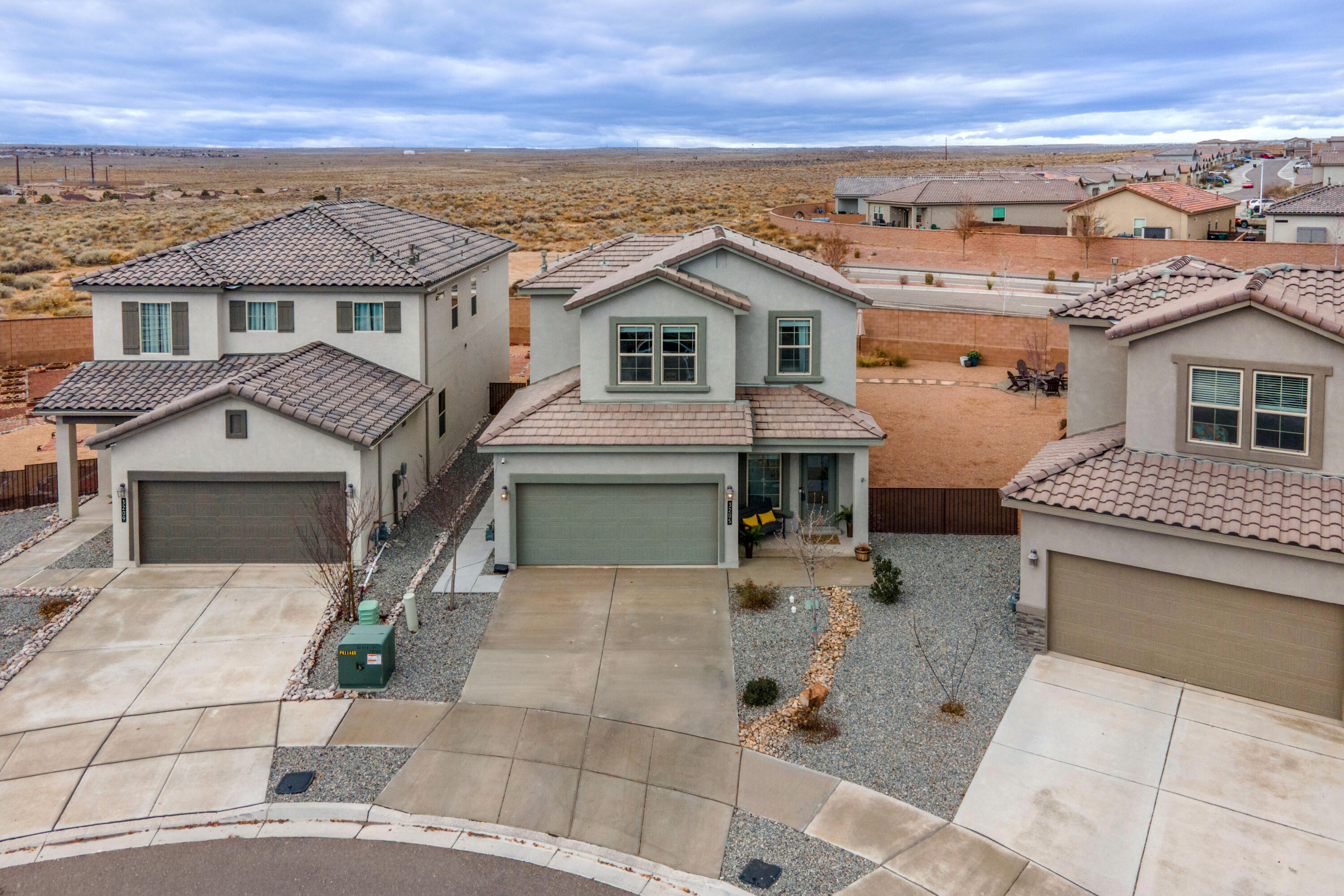 3205 Tazanita Loop SE