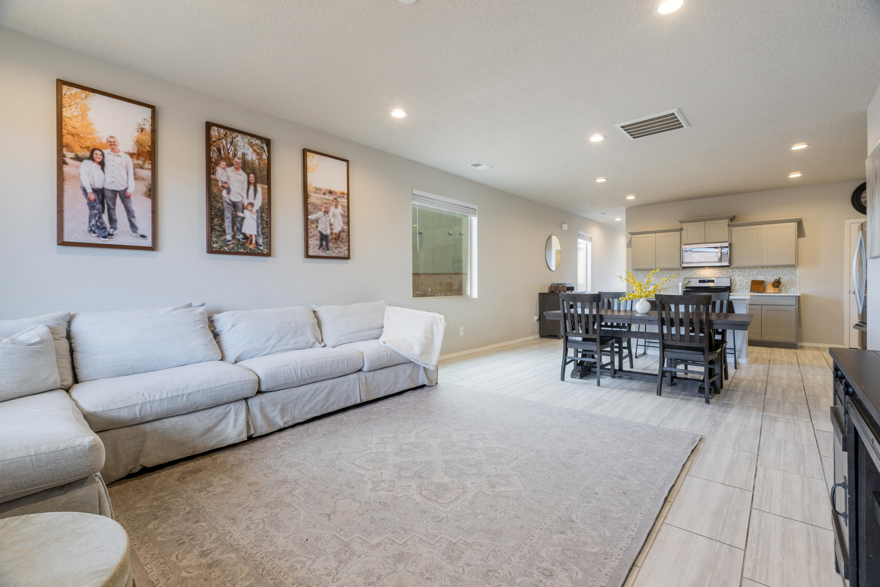 3205 Tazanita Loop SE