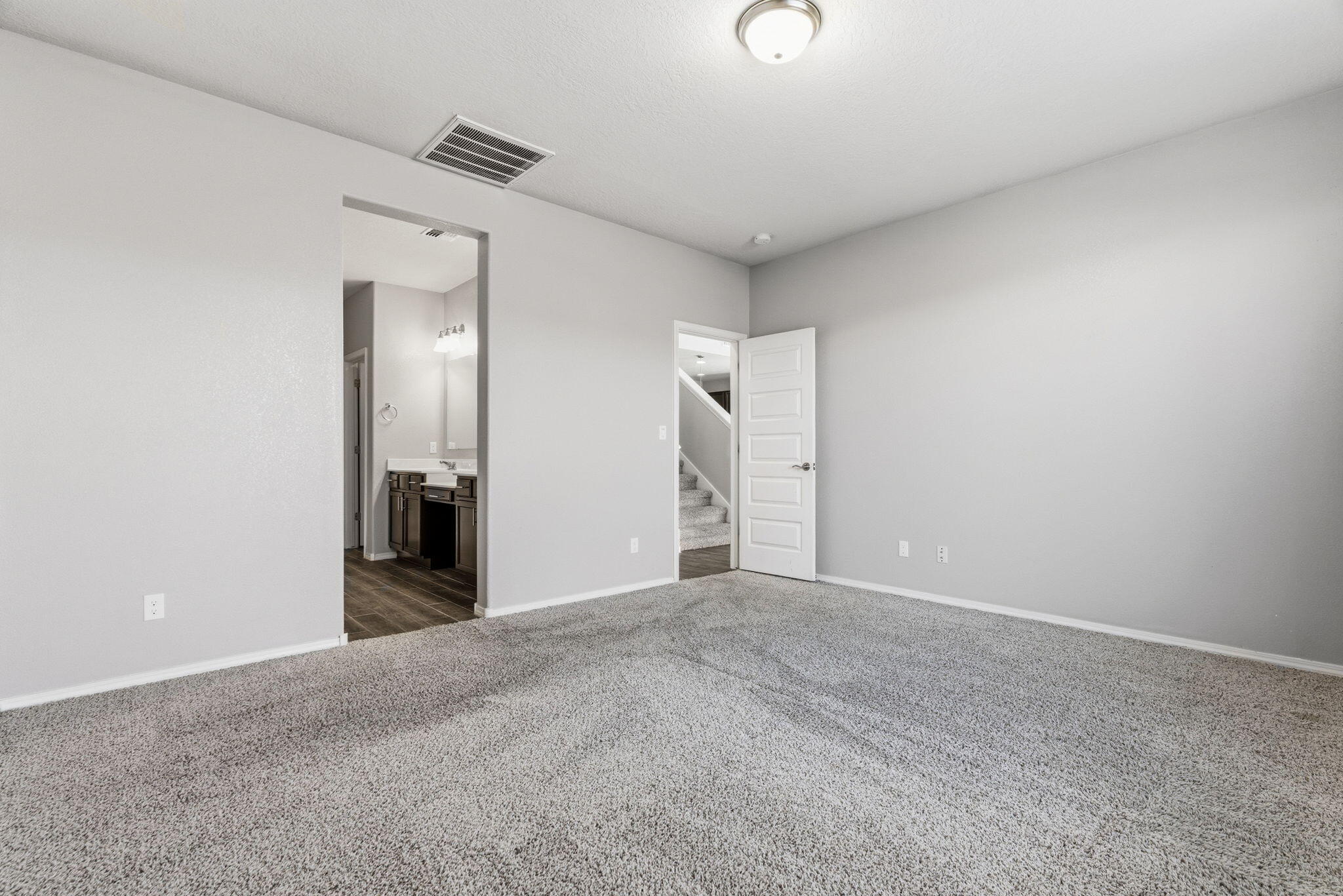 3513 Llano Vista Loop NE