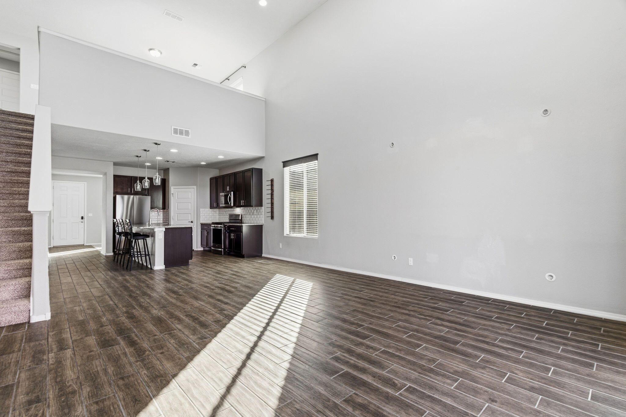 3513 Llano Vista Loop NE