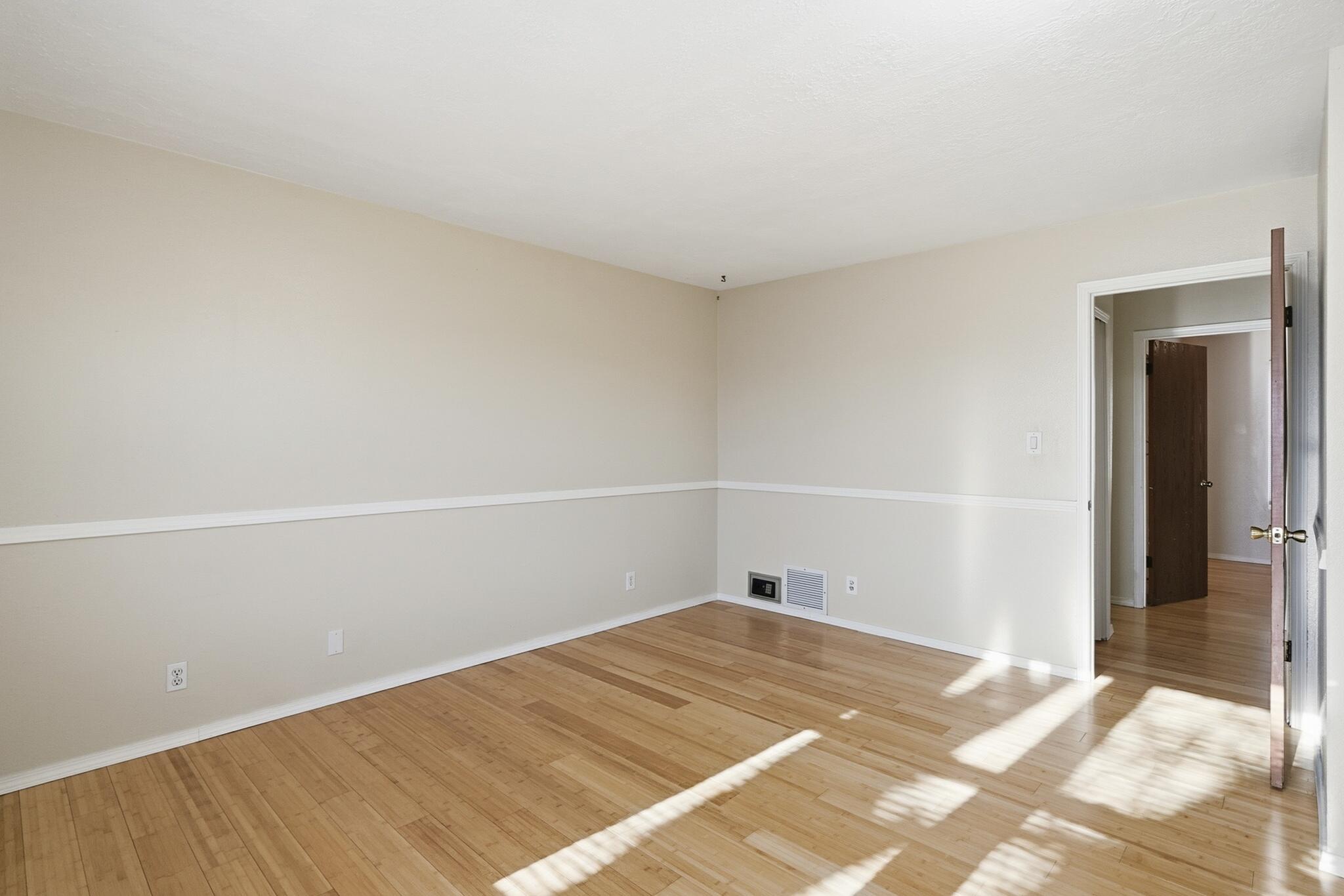 583 Stagecoach Road SE