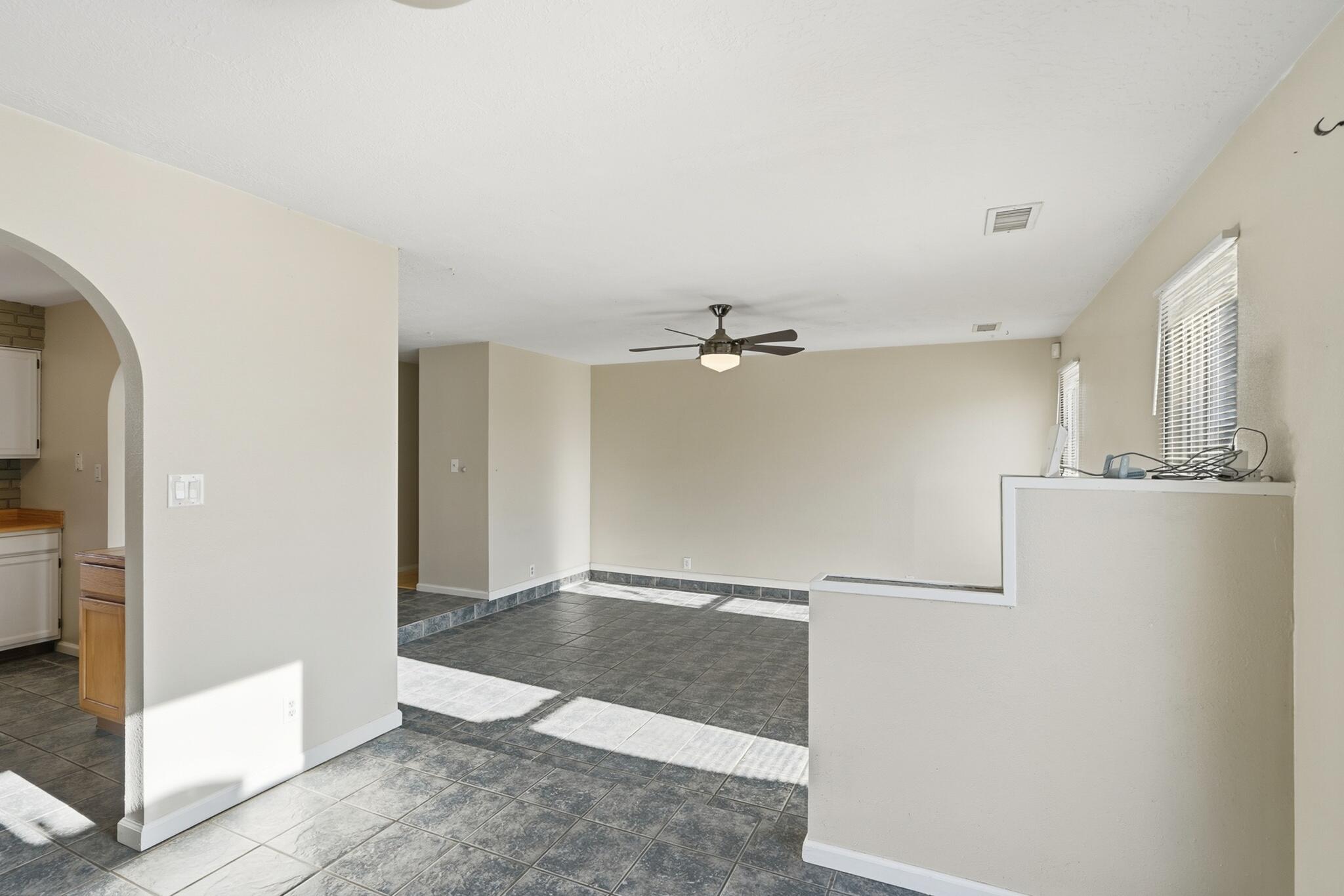 583 Stagecoach Road SE