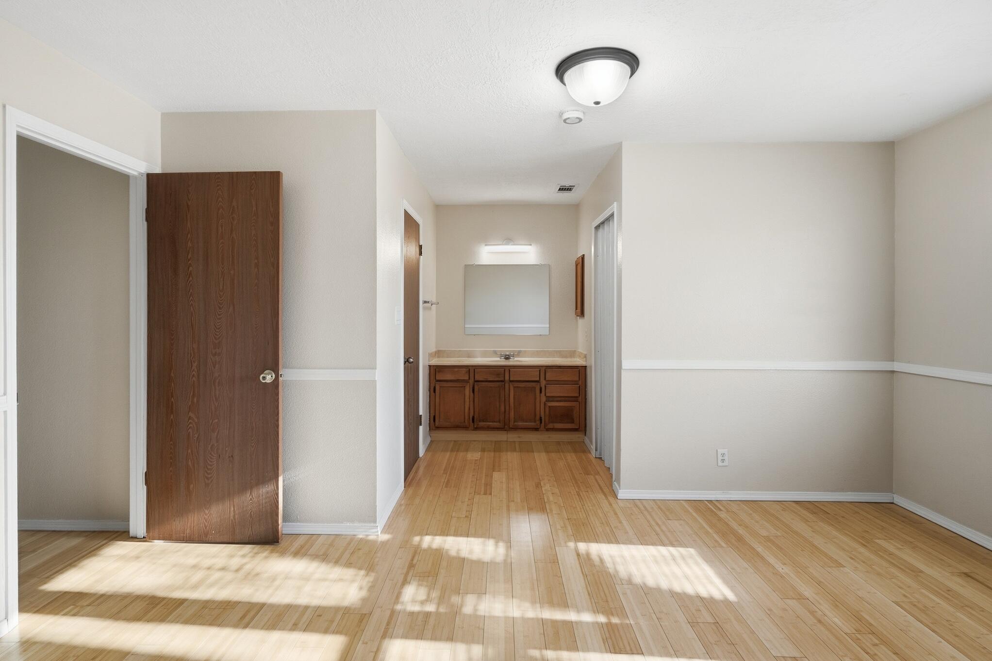 583 Stagecoach Road SE