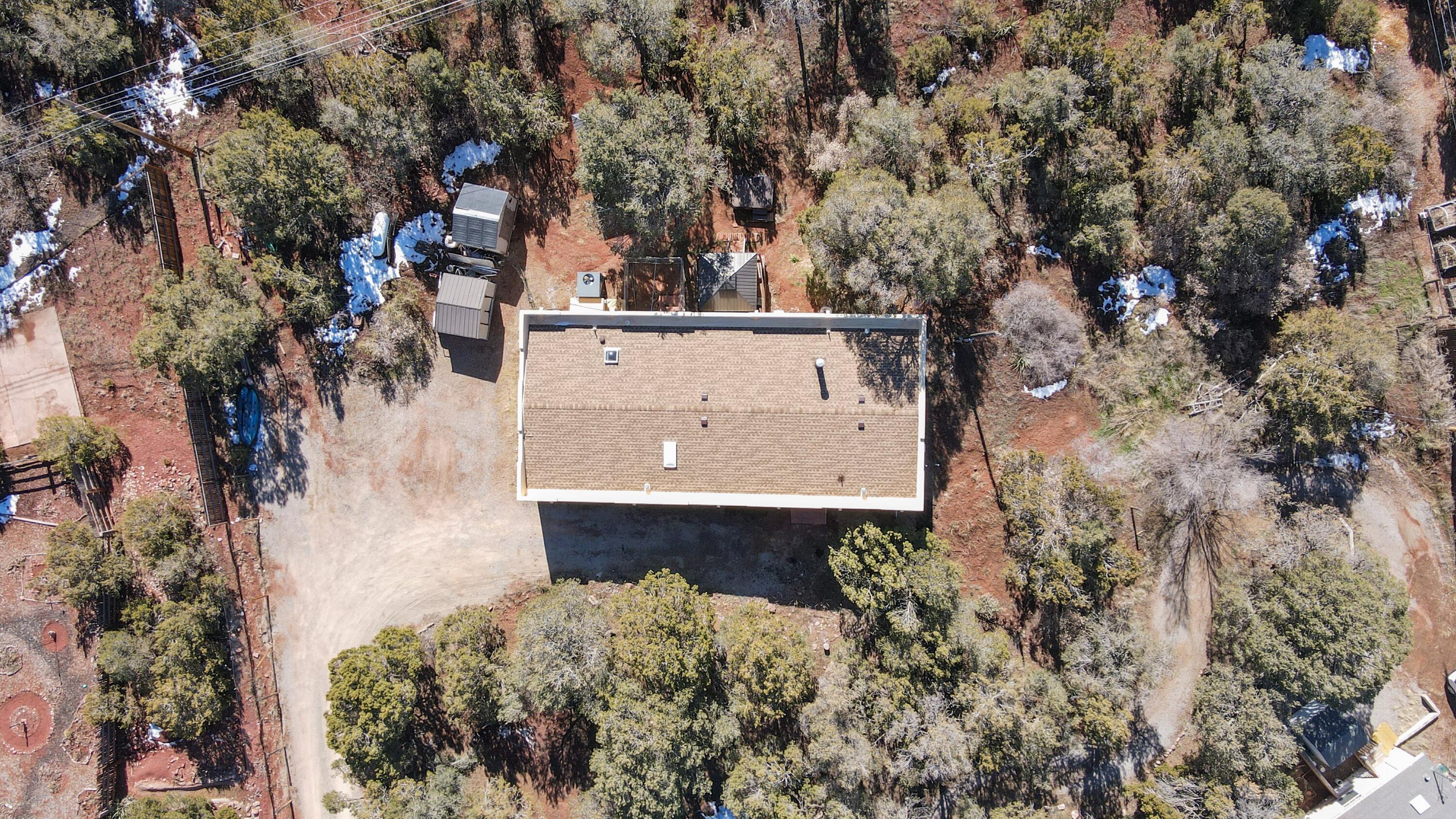 6 Derek Court