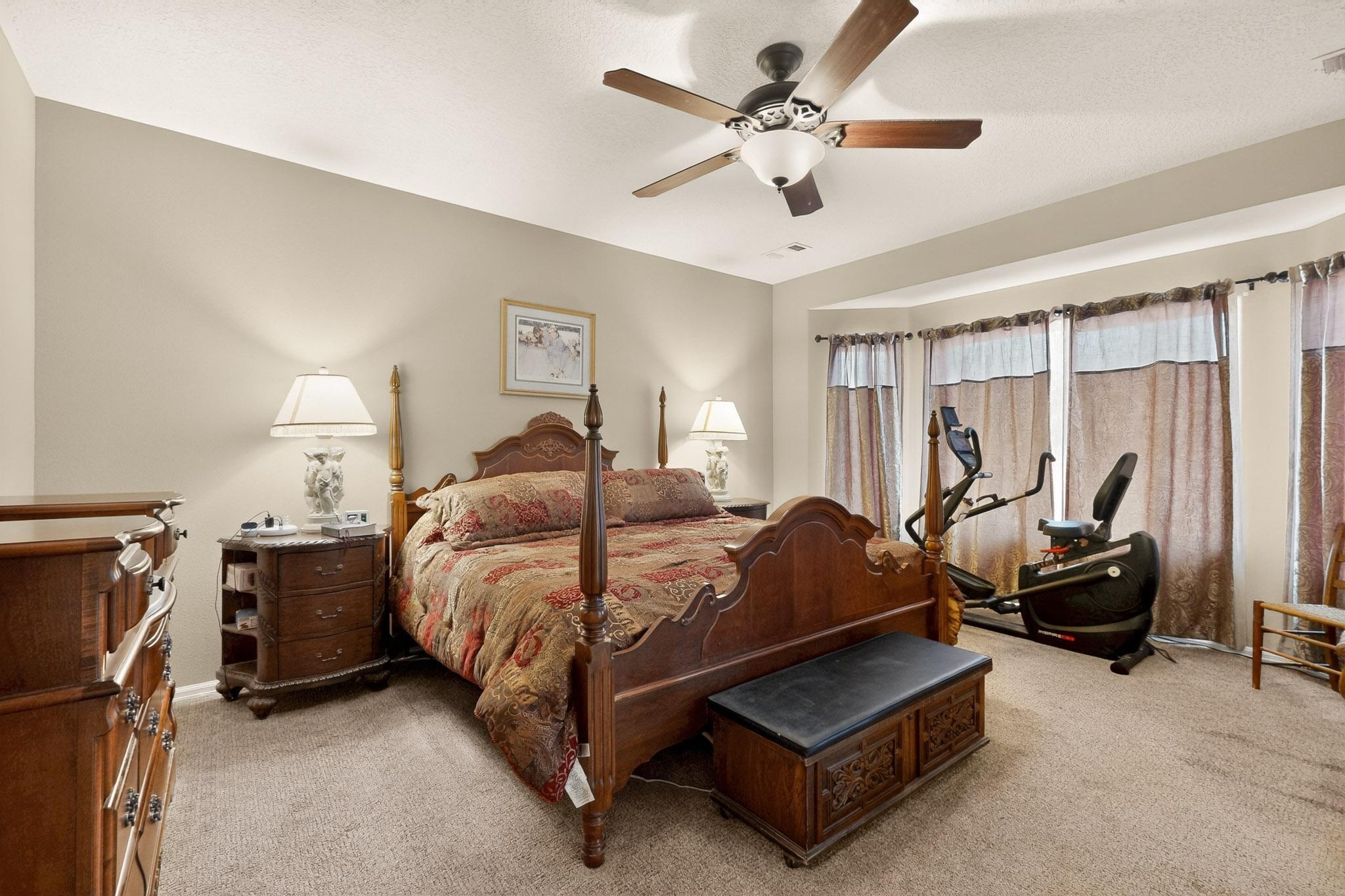 4021 Paseo Vista Place NE