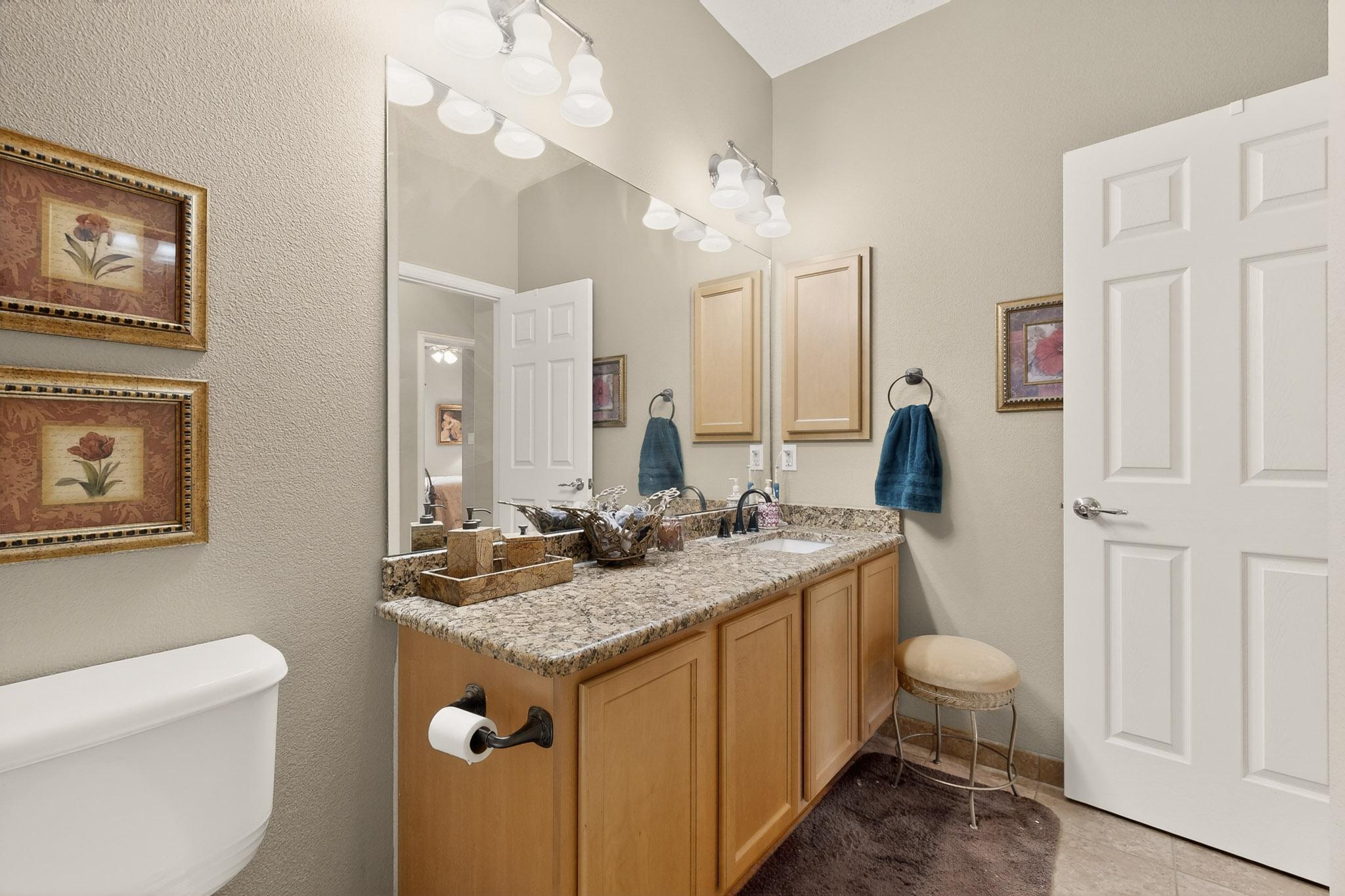 4021 Paseo Vista Place NE