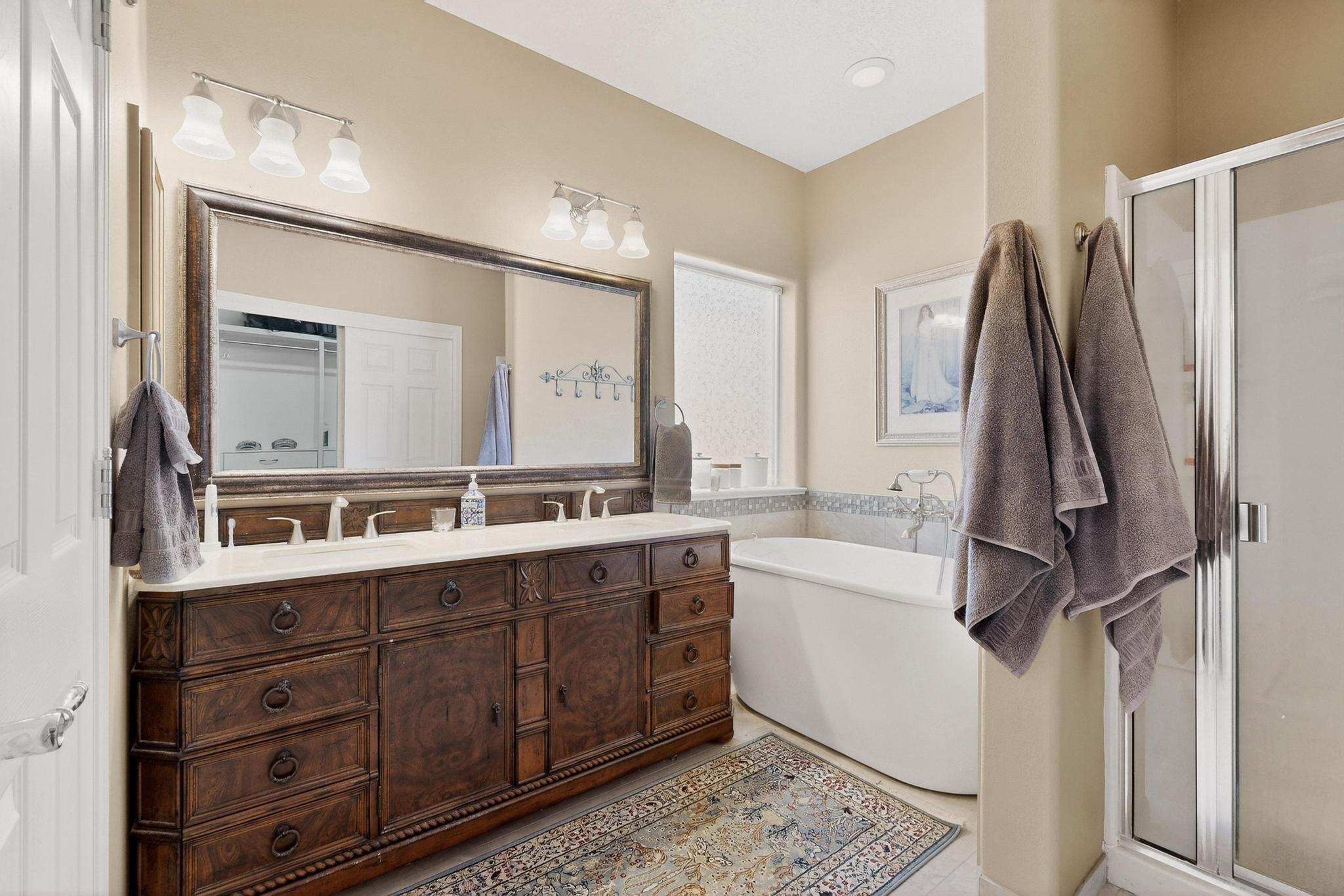 4021 Paseo Vista Place NE