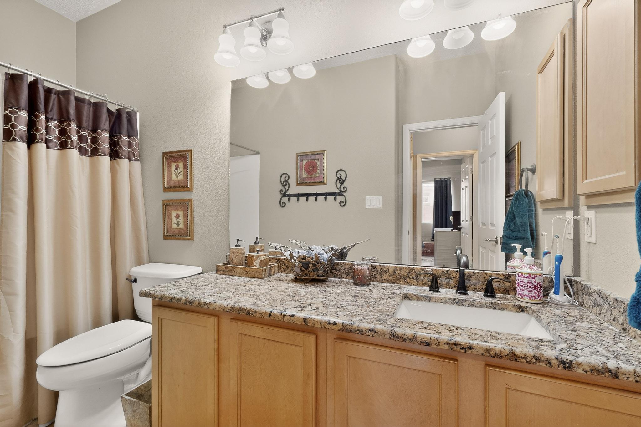 4021 Paseo Vista Place NE