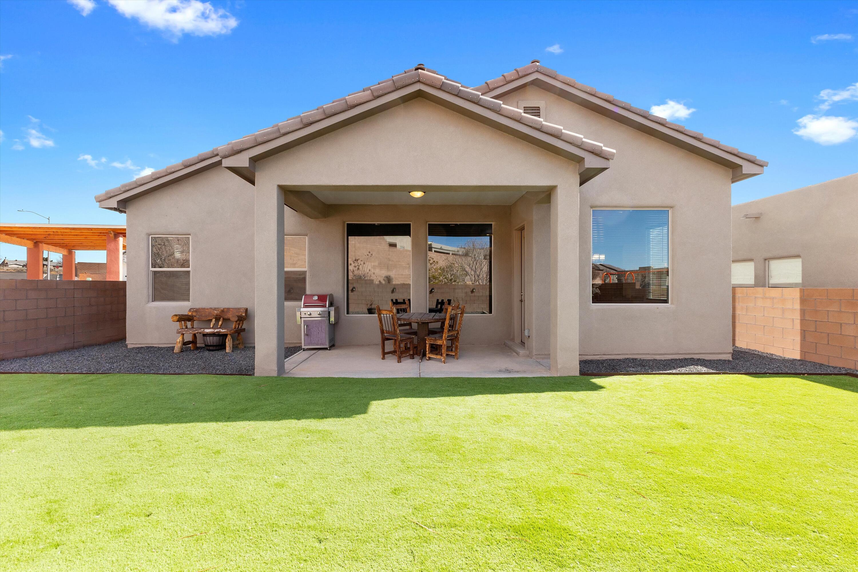 4308 Mountain Trail Loop NE