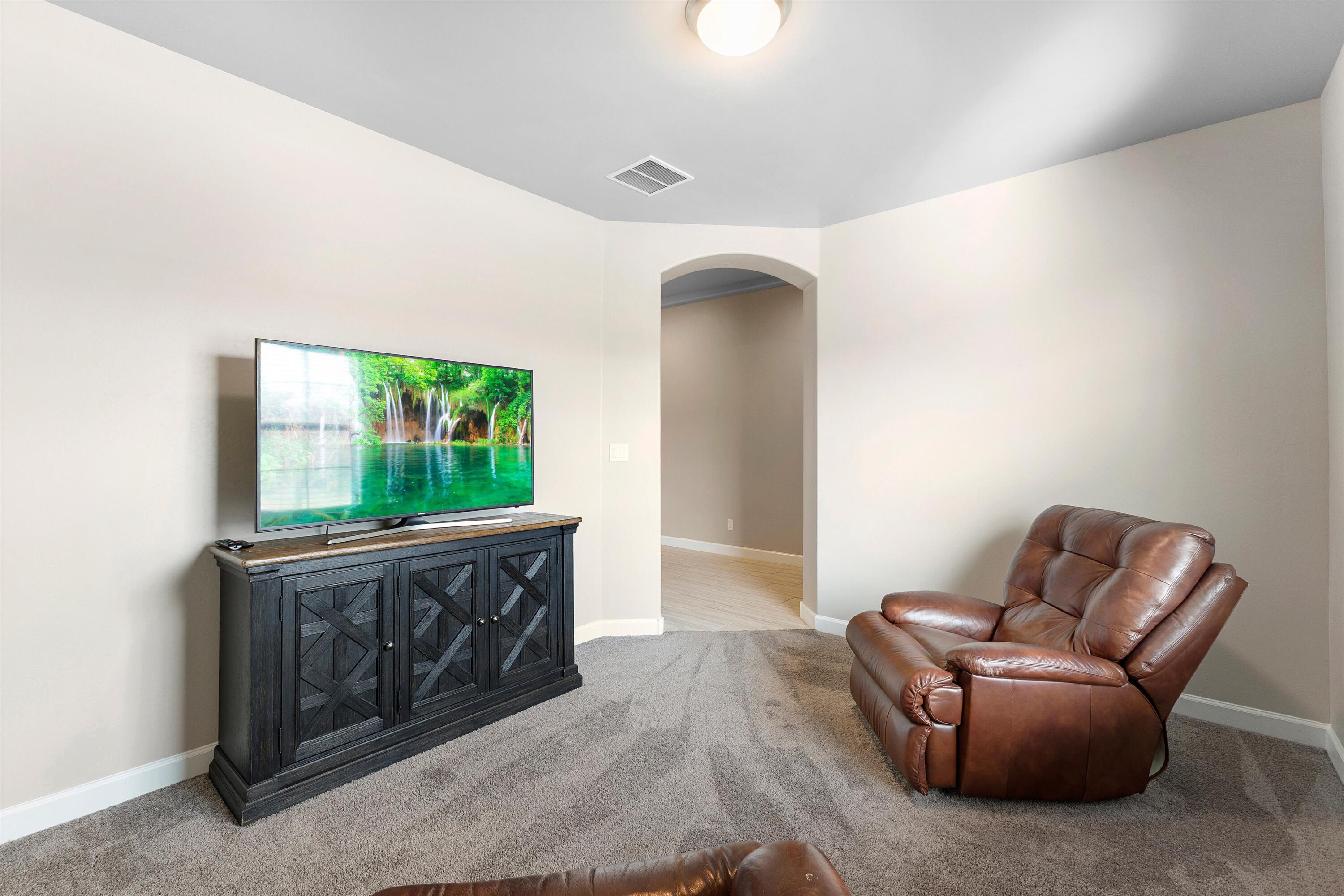 4308 Mountain Trail Loop NE