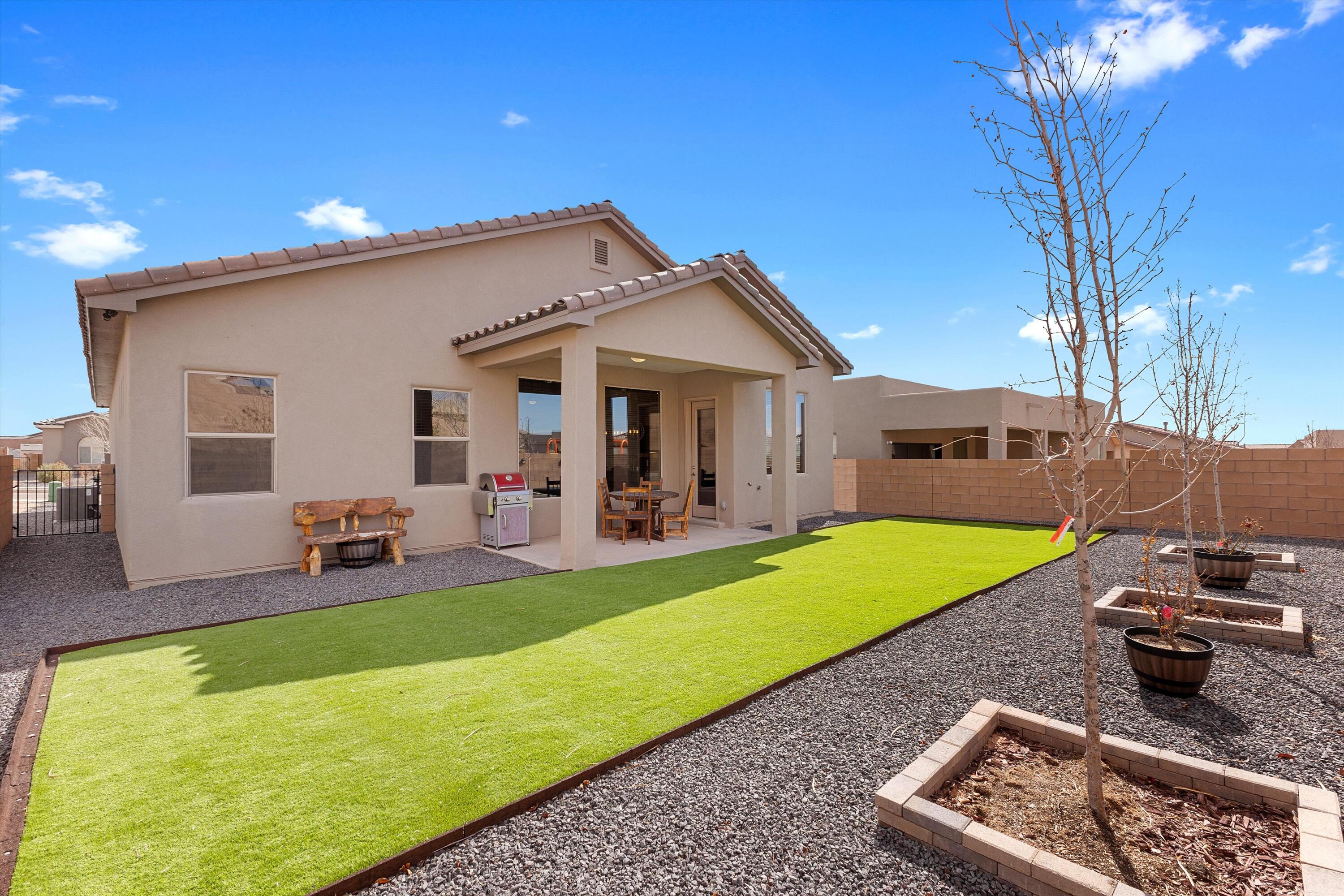 4308 Mountain Trail Loop NE