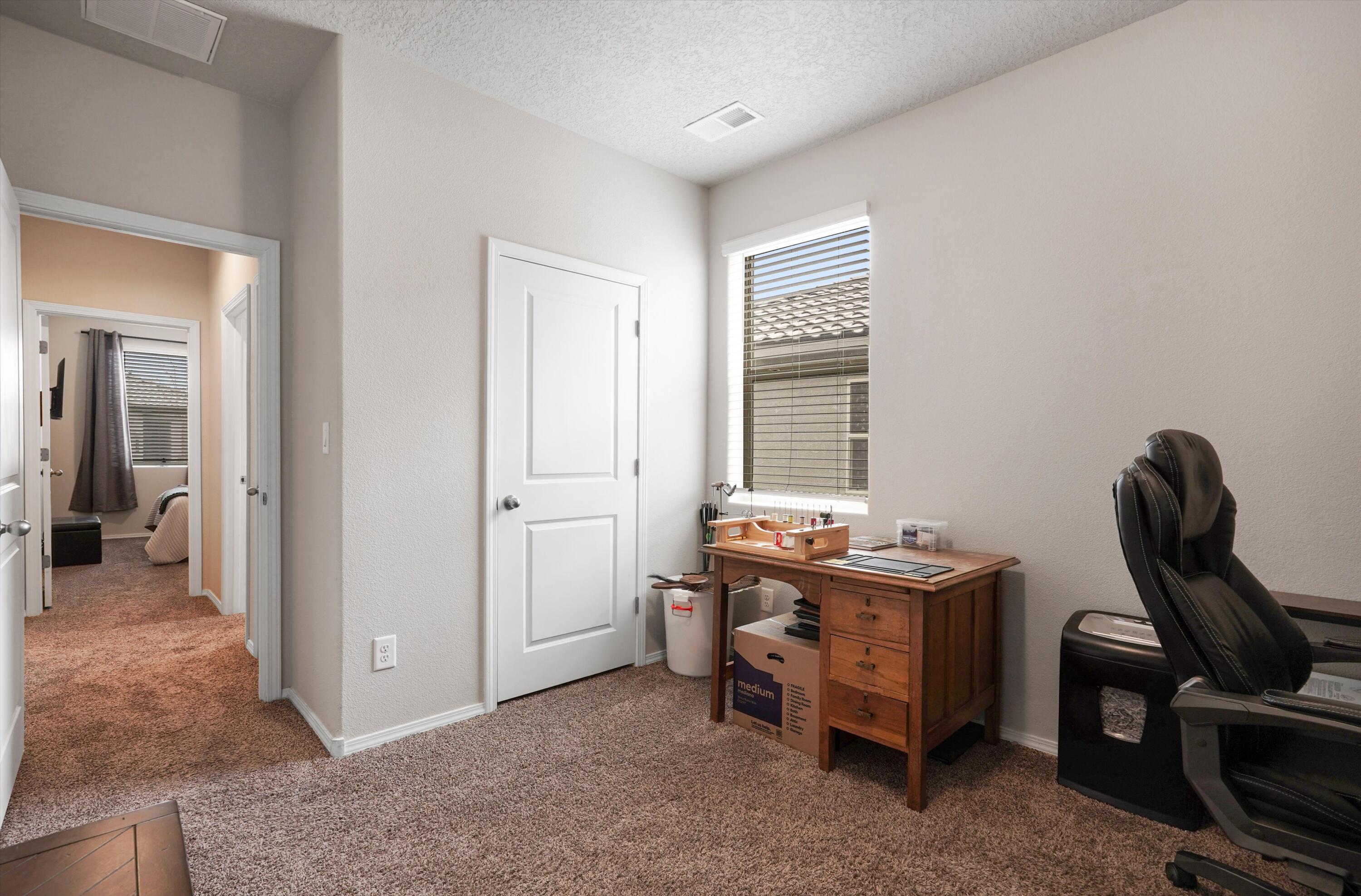 4233 Skyline Loop NE