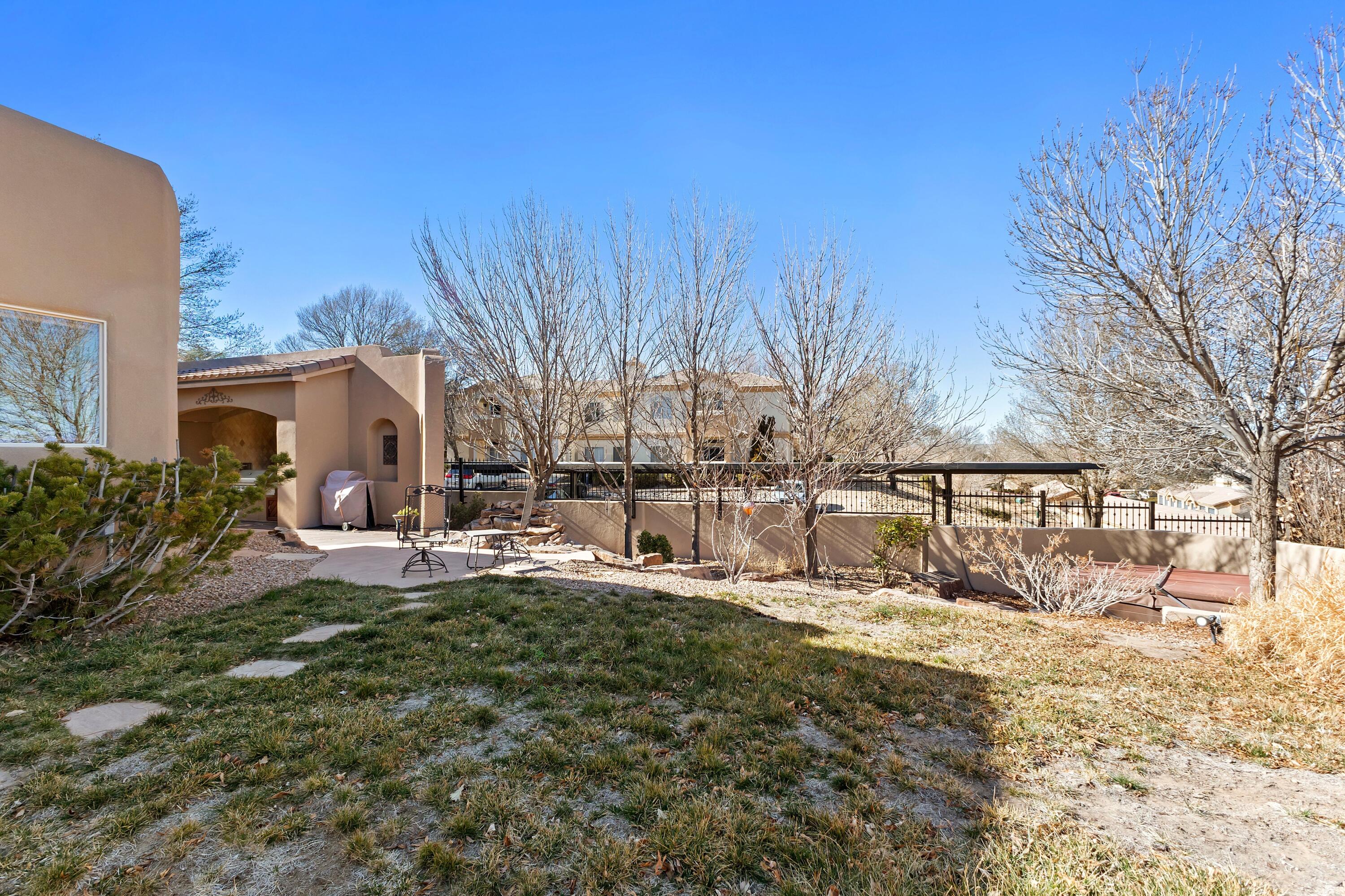 3232 Greystone Court SE