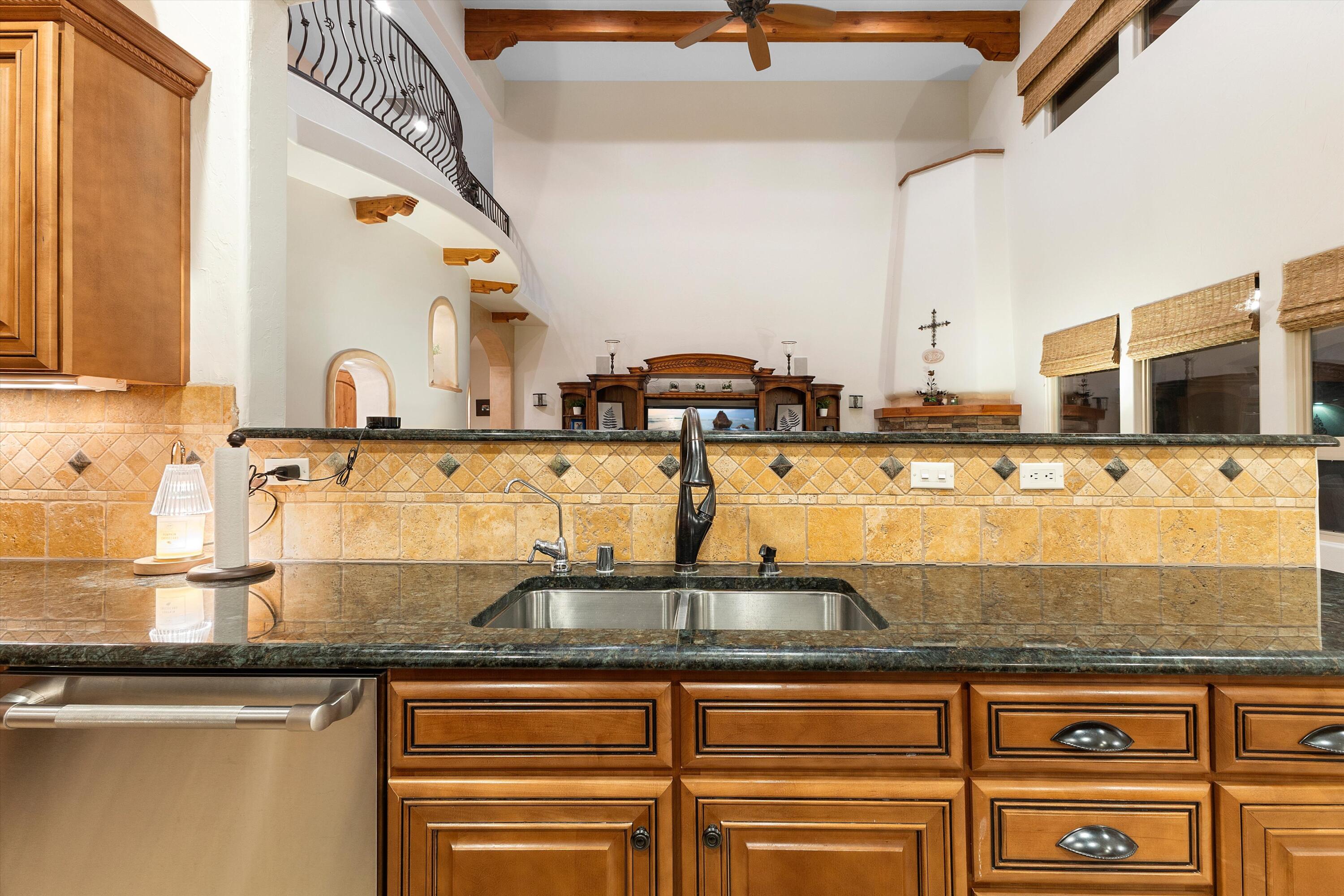 3232 Greystone Court SE