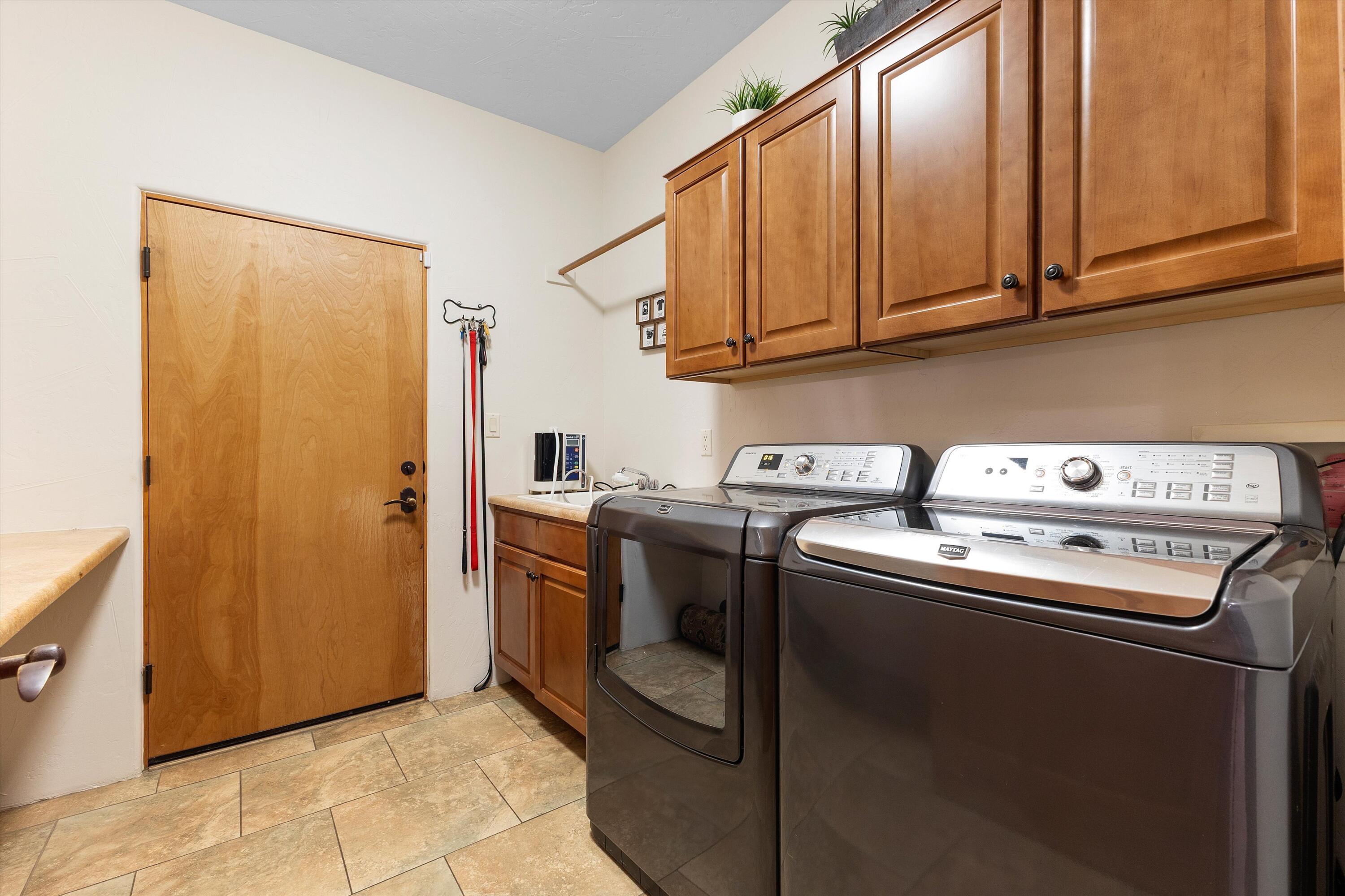 3232 Greystone Court SE