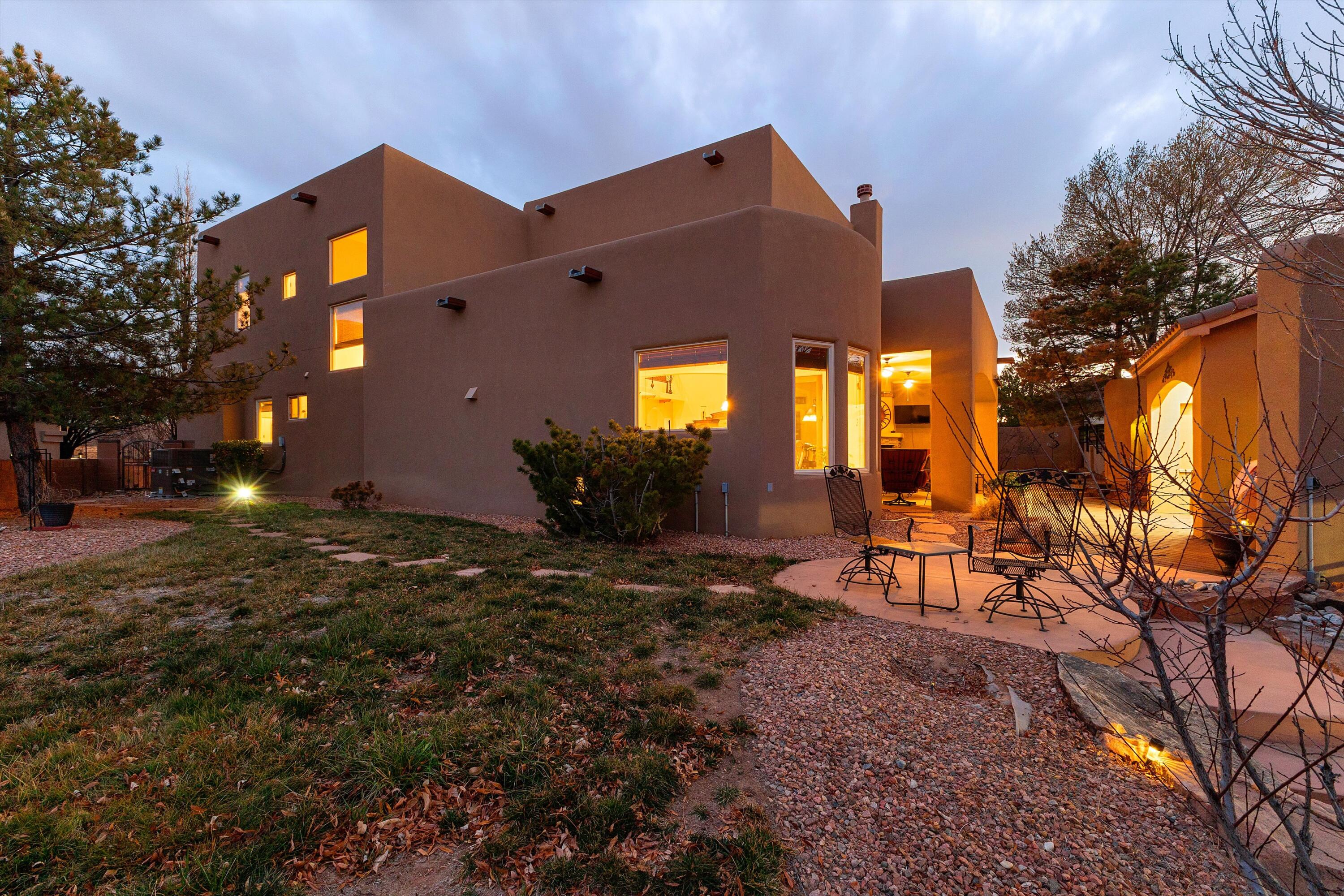 3232 Greystone Court SE