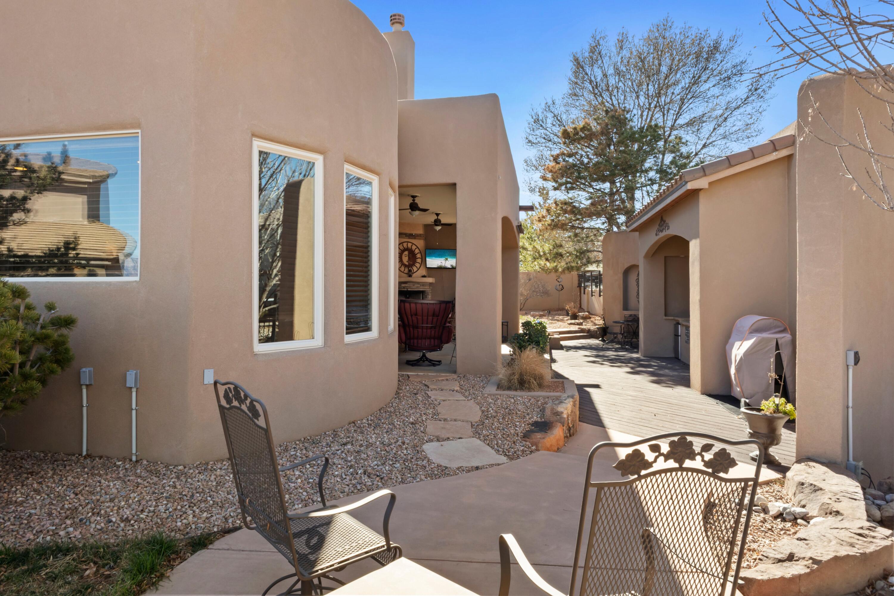 3232 Greystone Court SE