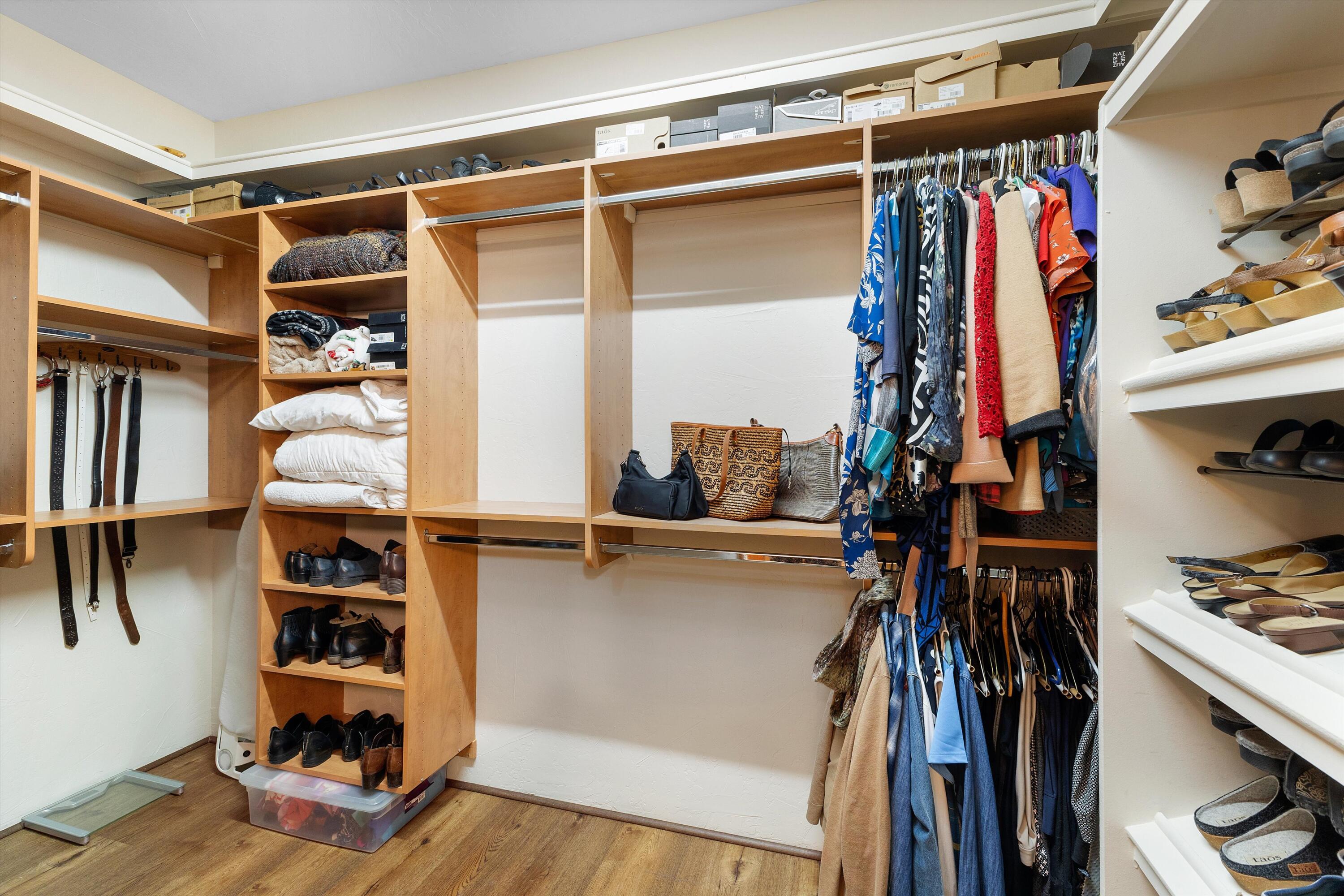 3232 Greystone Court SE