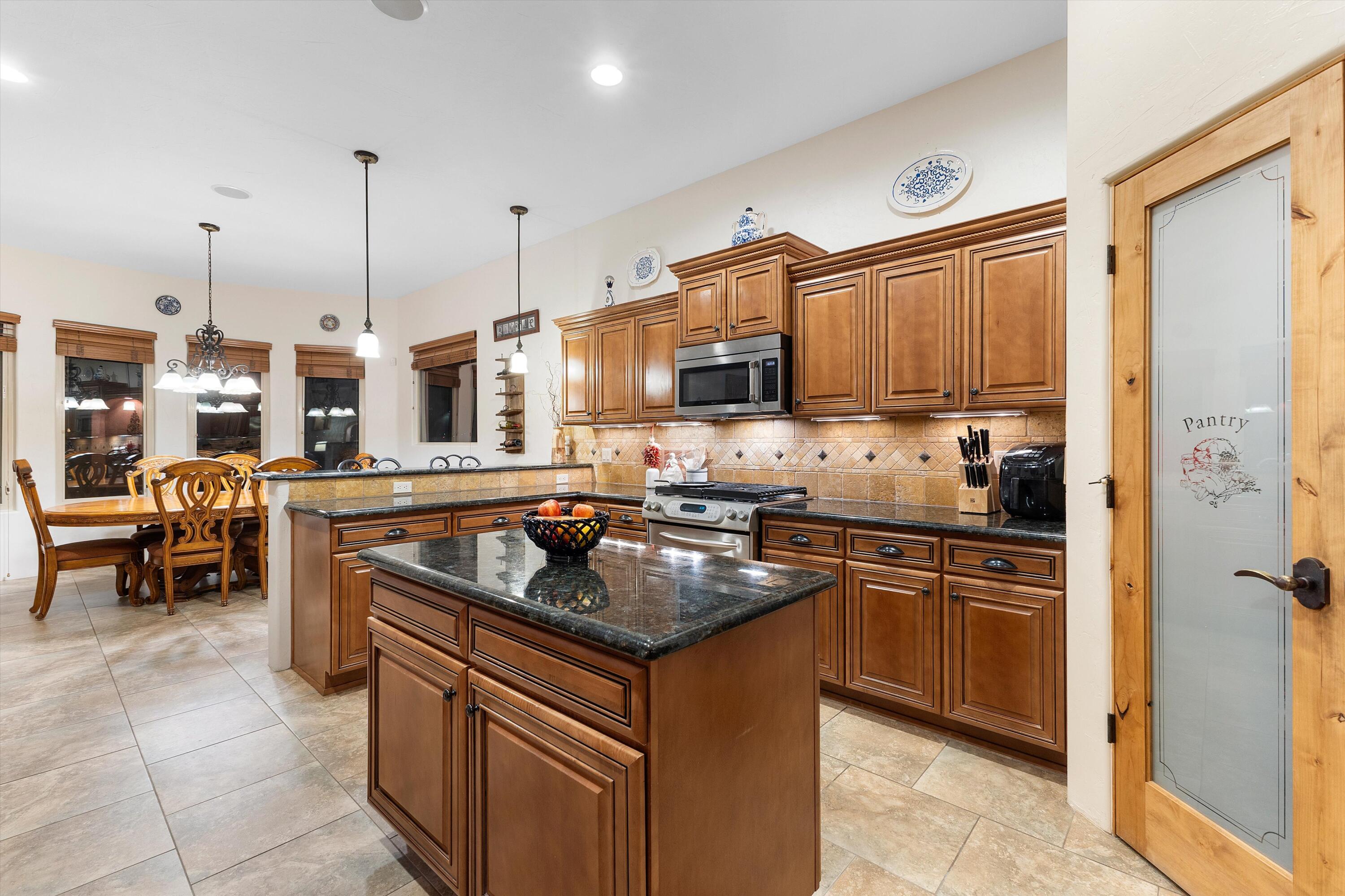 3232 Greystone Court SE