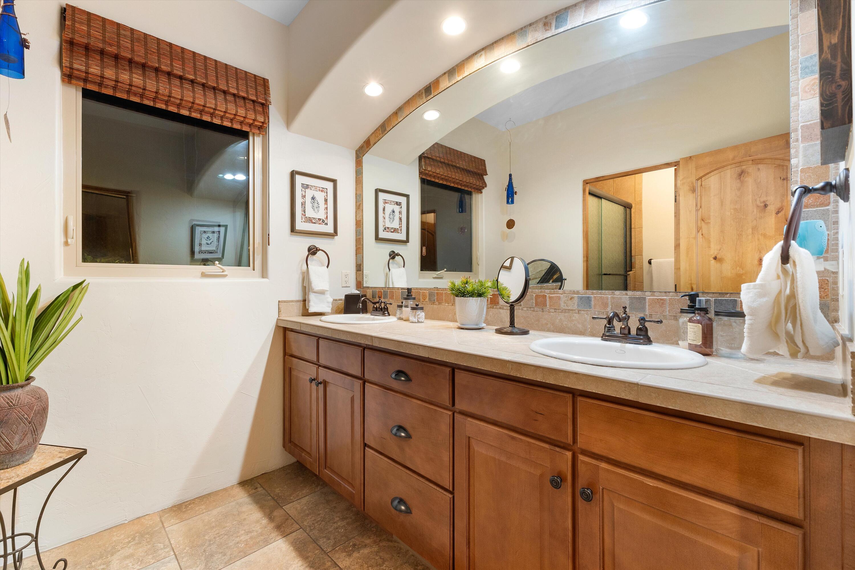 3232 Greystone Court SE