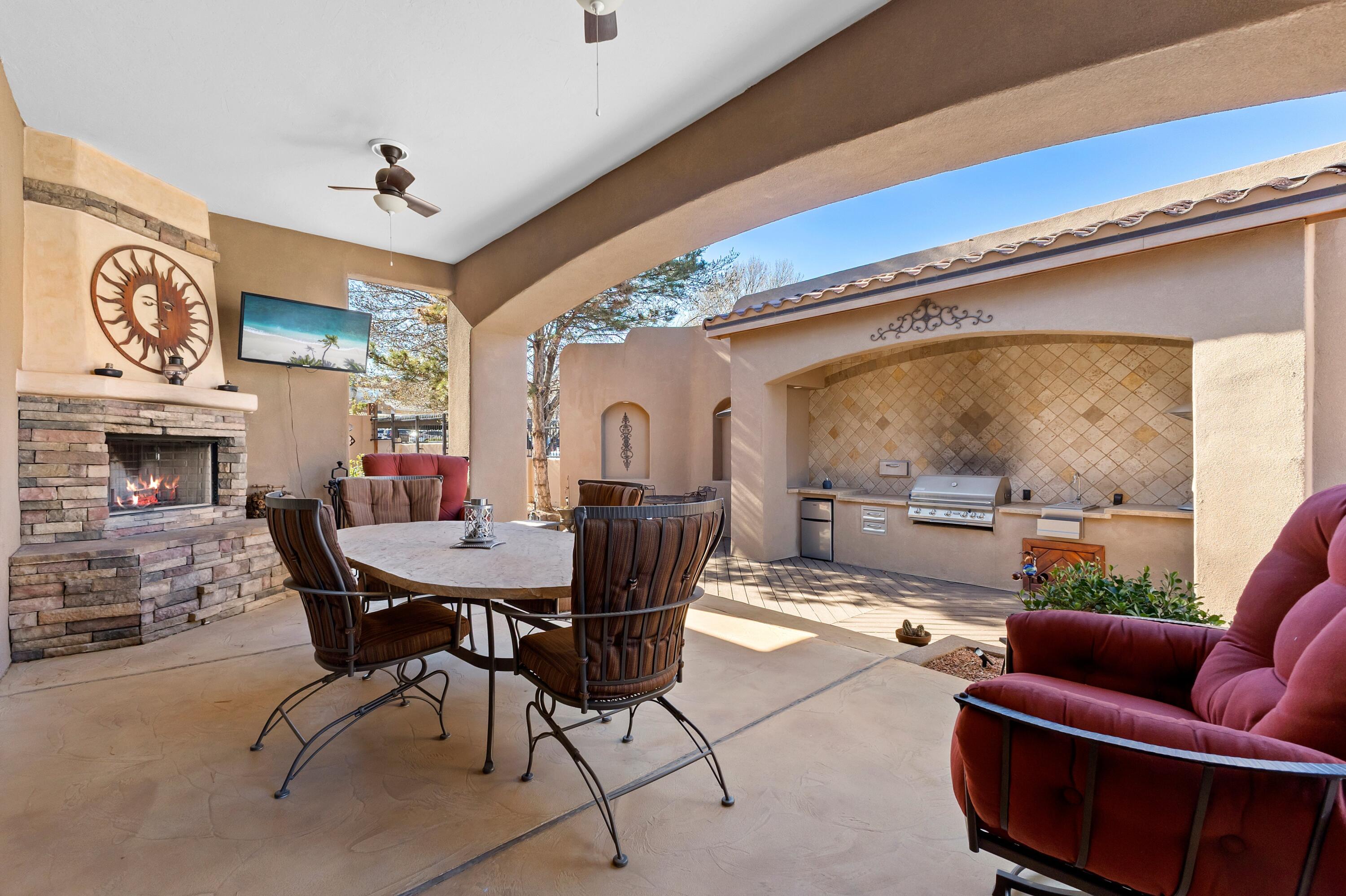 3232 Greystone Court SE