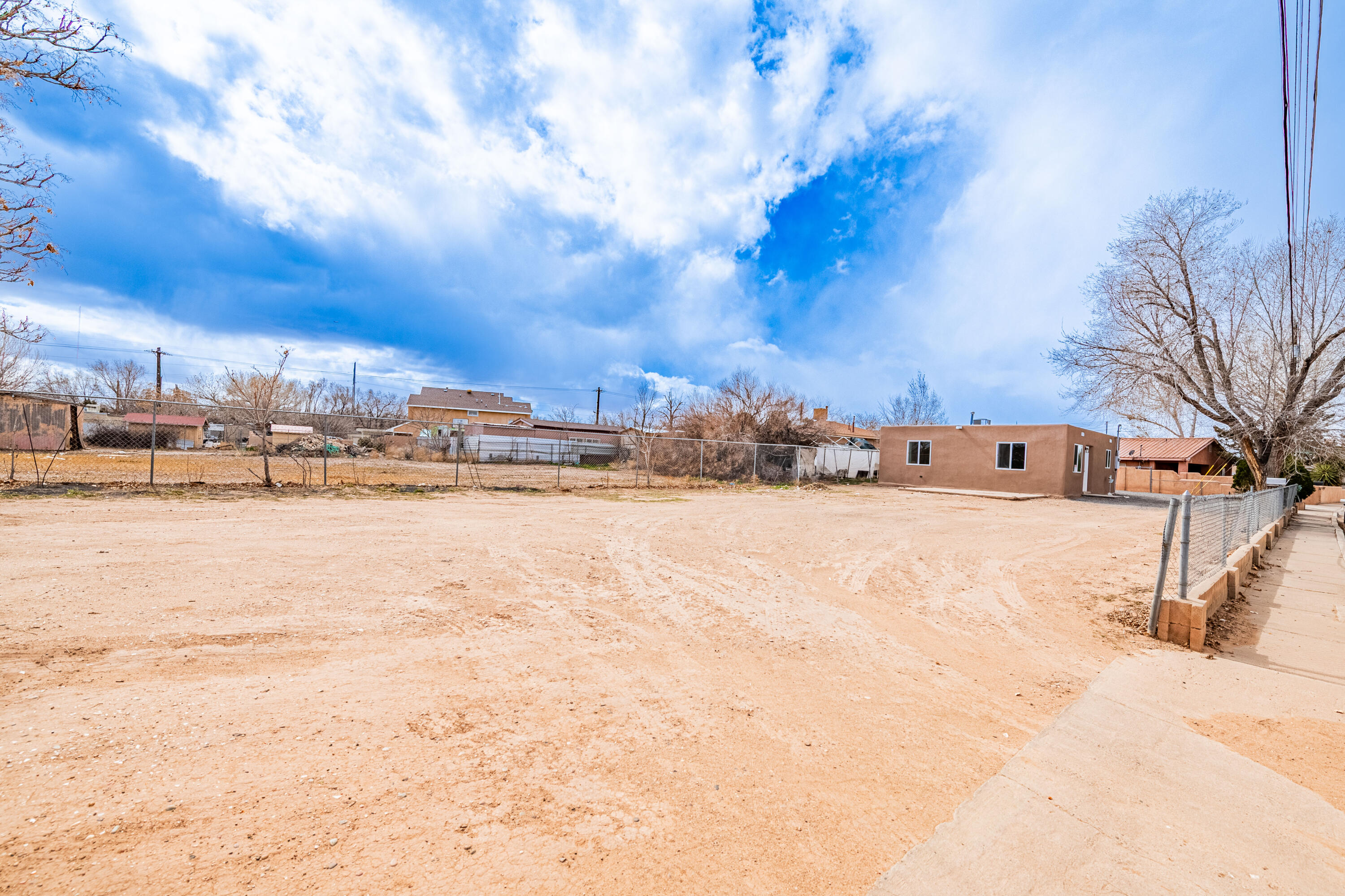 2706 Floral Road NW