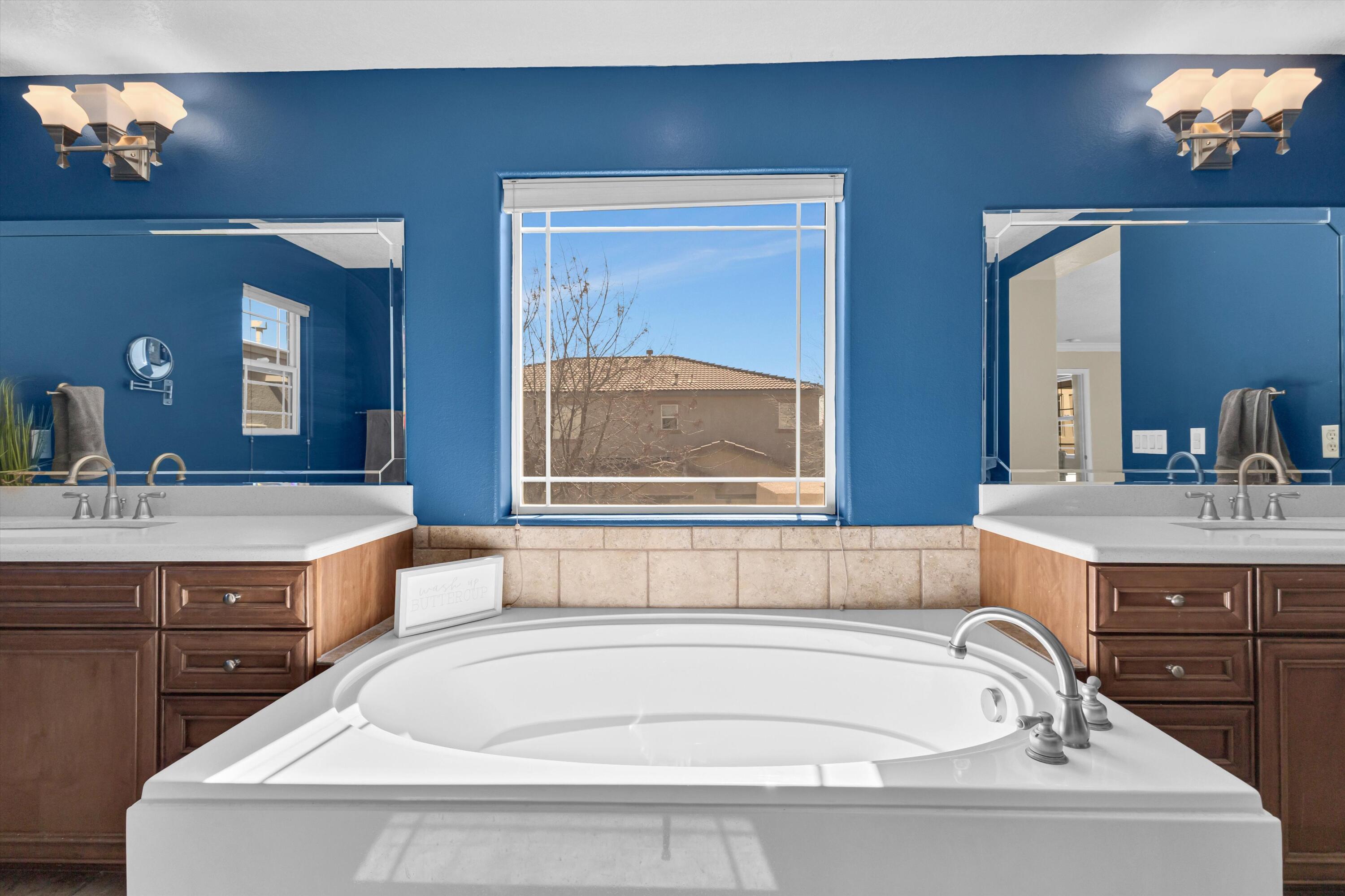 8404 Wild Dunes Avenue NW