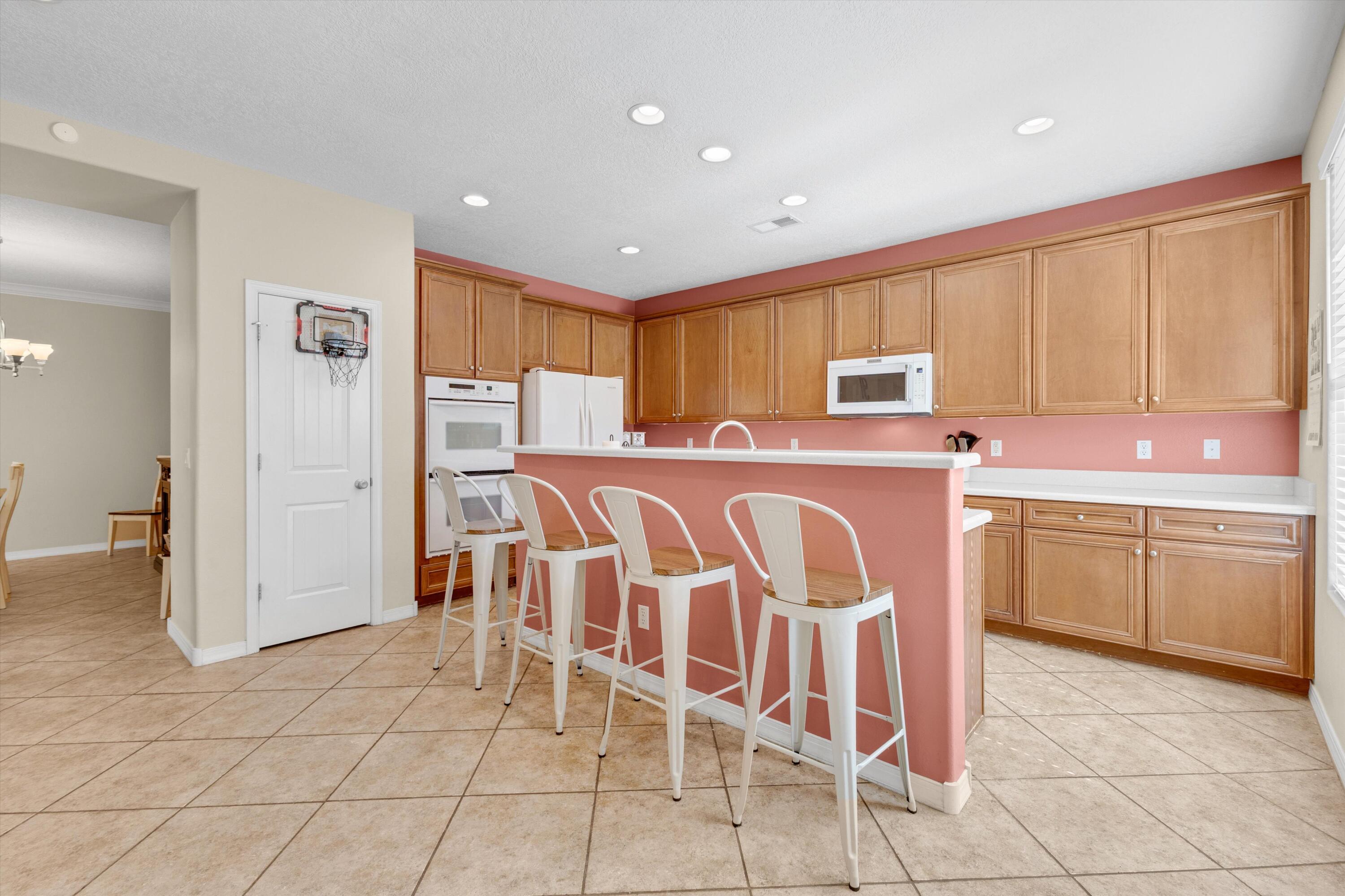 8404 Wild Dunes Avenue NW