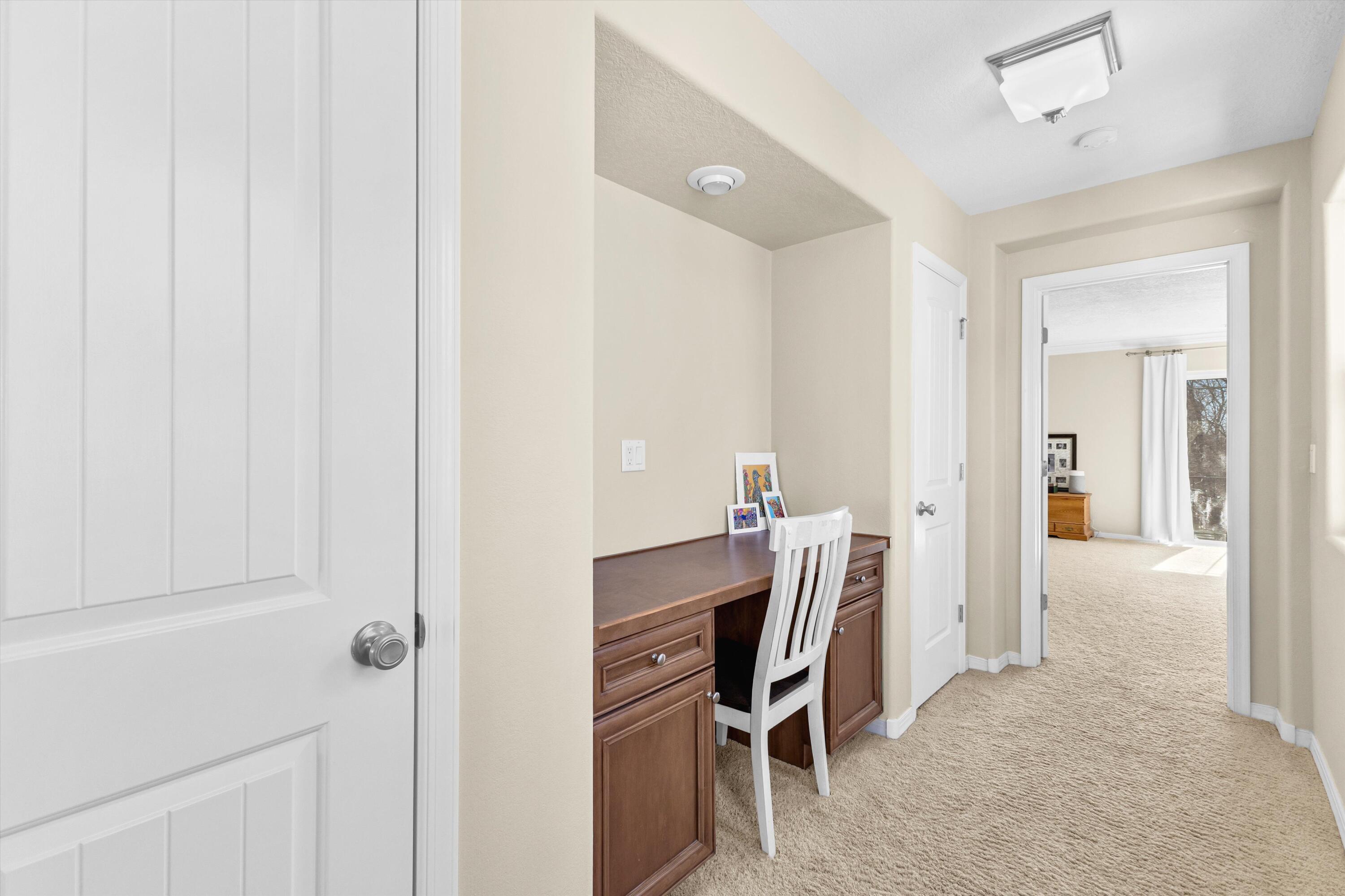 8404 Wild Dunes Avenue NW