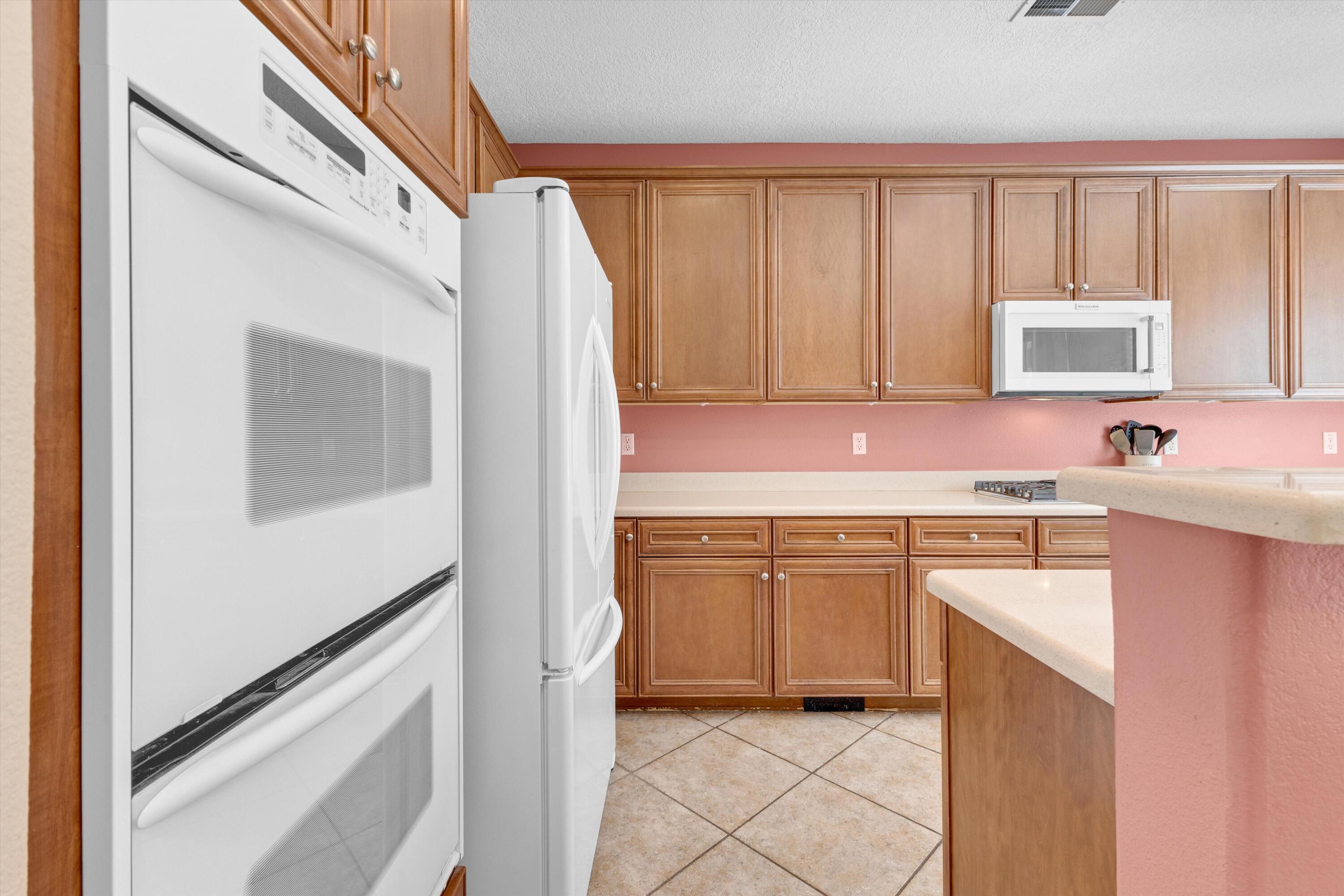 8404 Wild Dunes Avenue NW