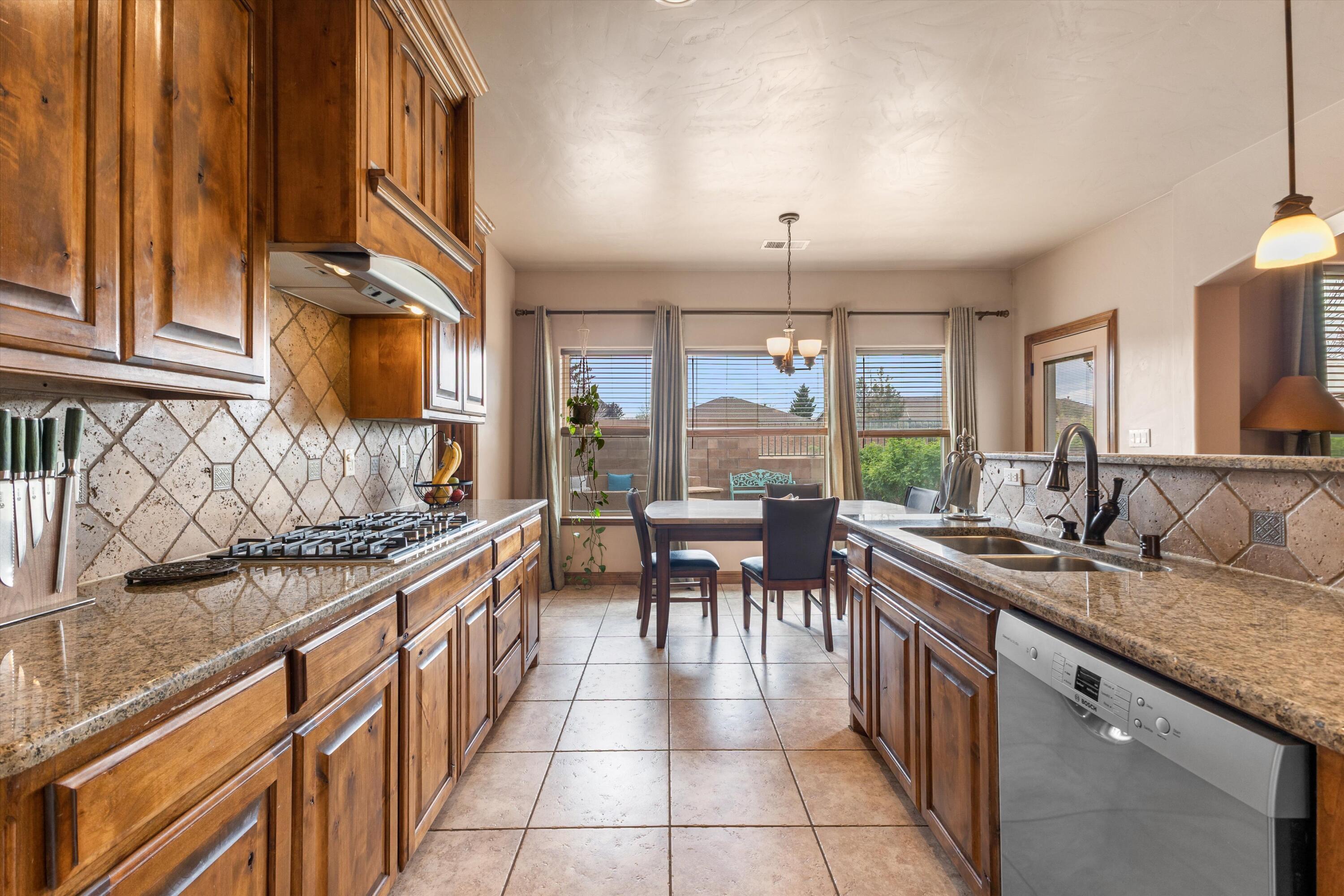 1801 Vista De Colinas Drive SE