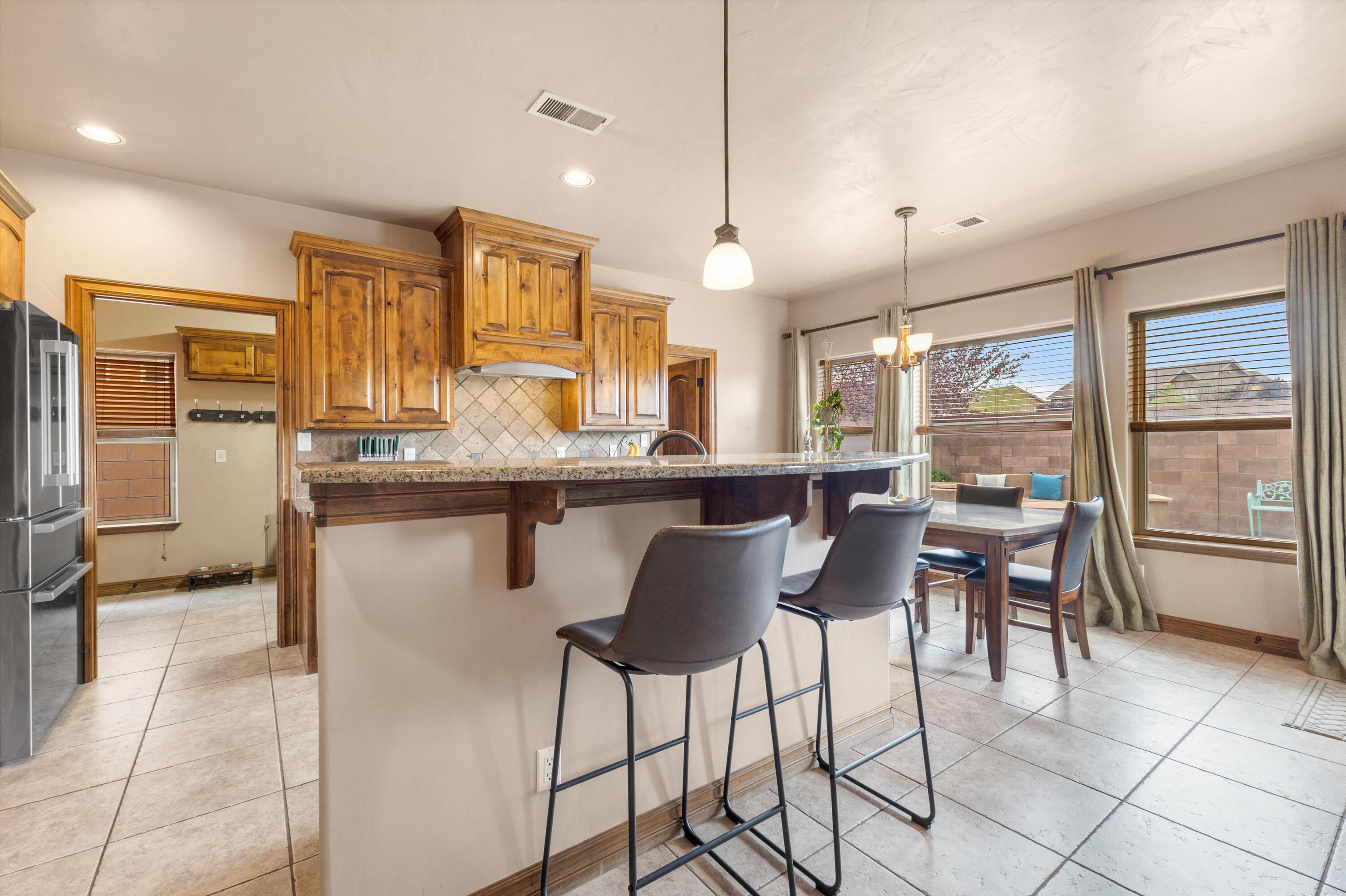 1801 Vista De Colinas Drive SE