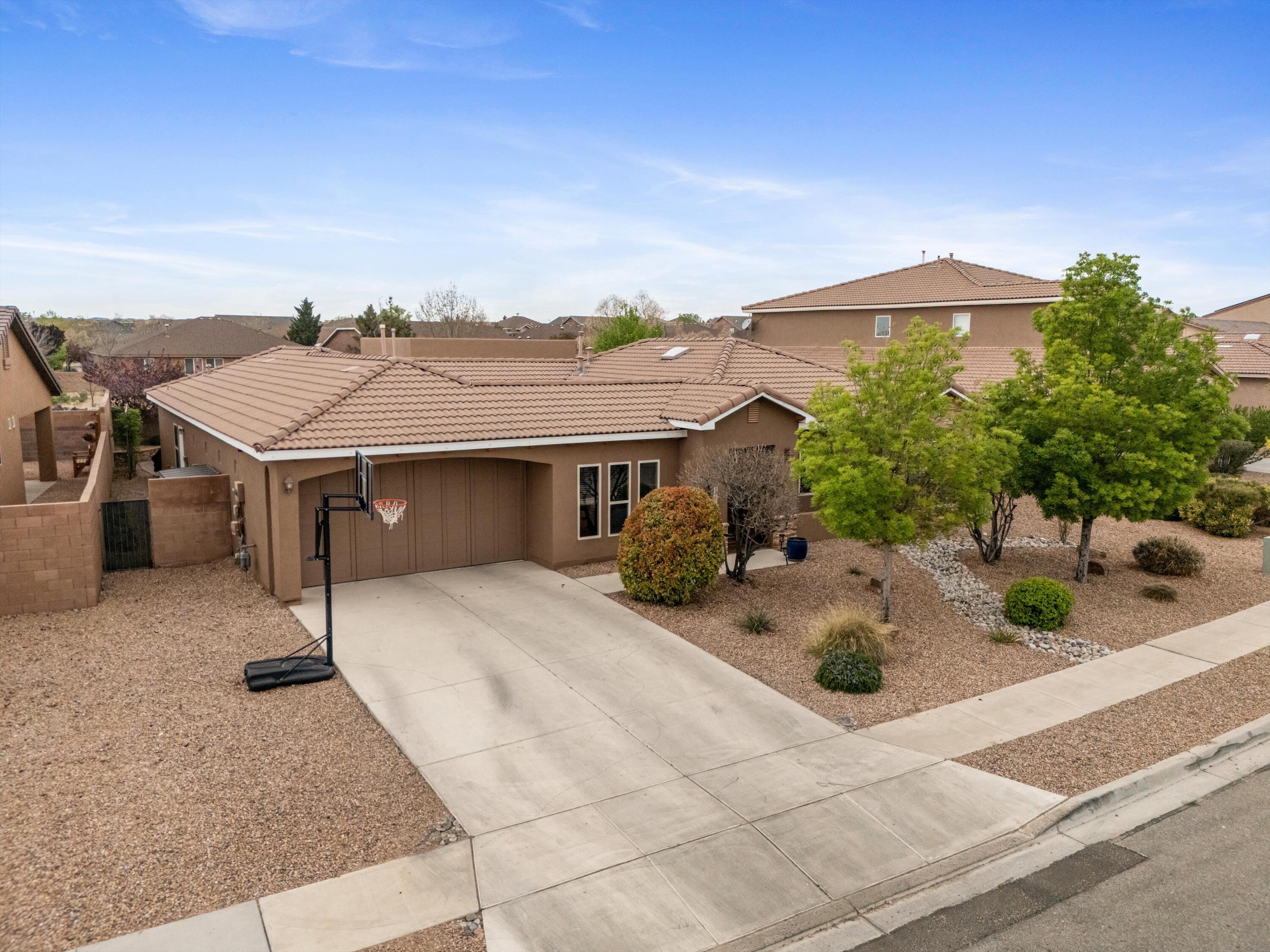 1801 Vista De Colinas Drive SE