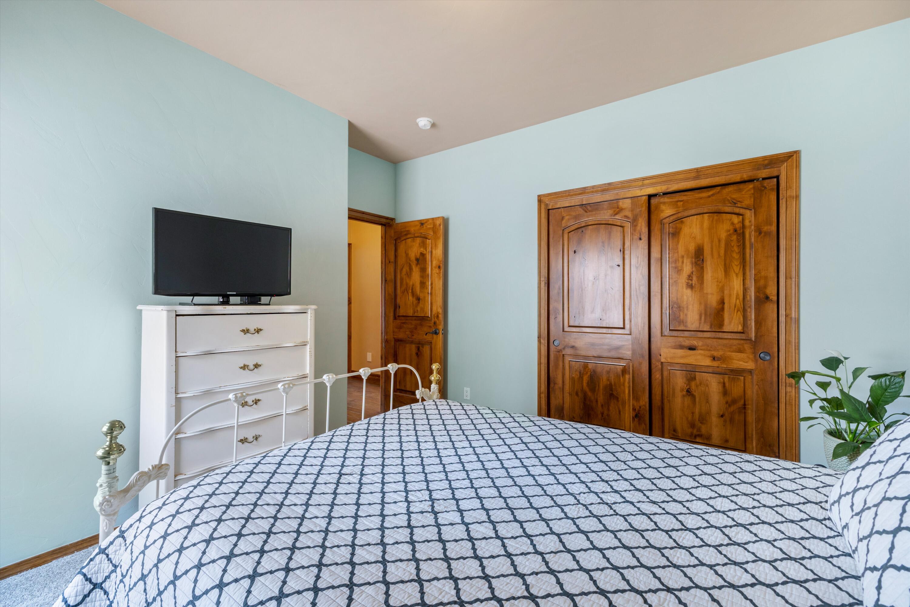 1801 Vista De Colinas Drive SE