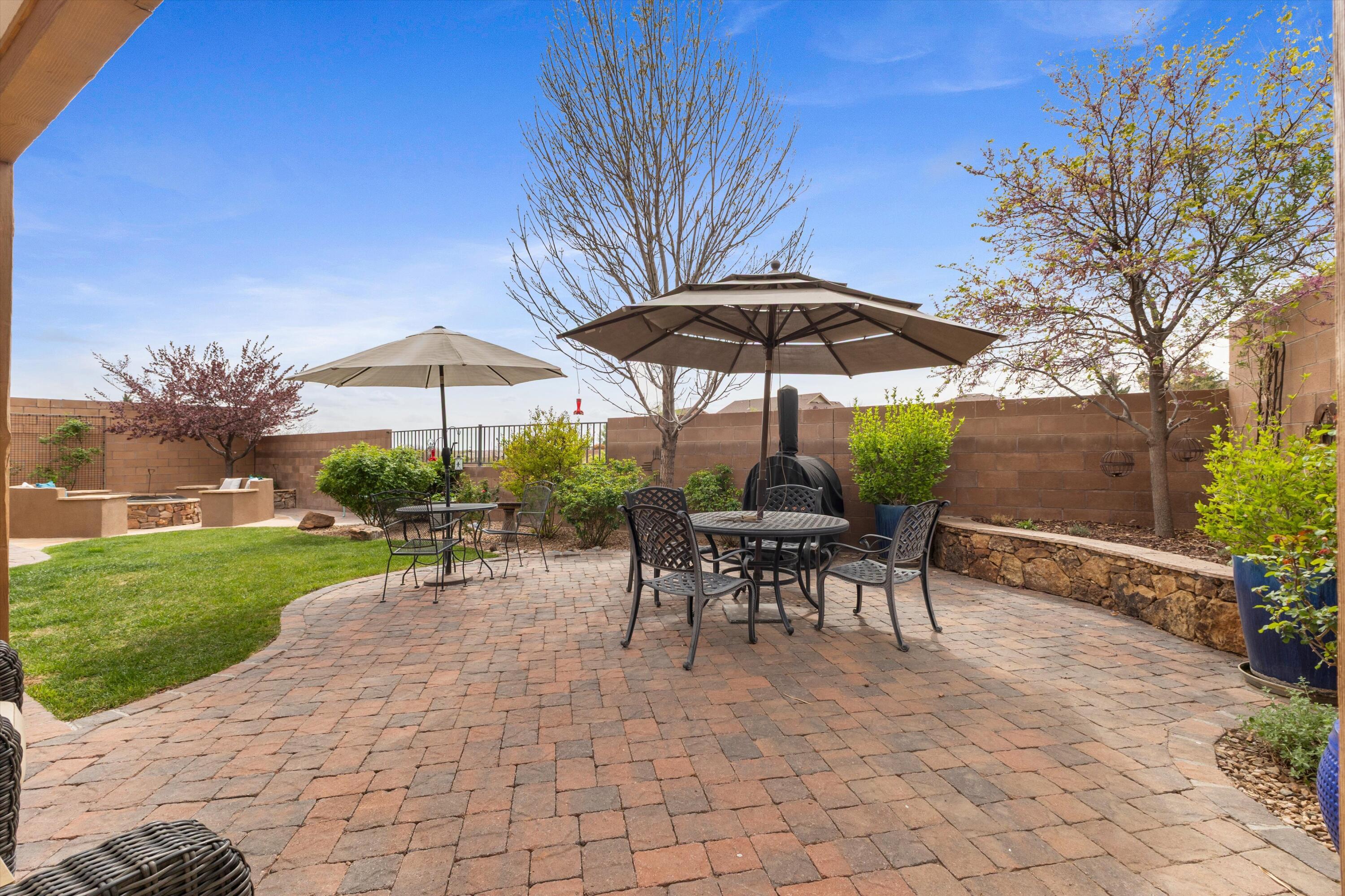 1801 Vista De Colinas Drive SE