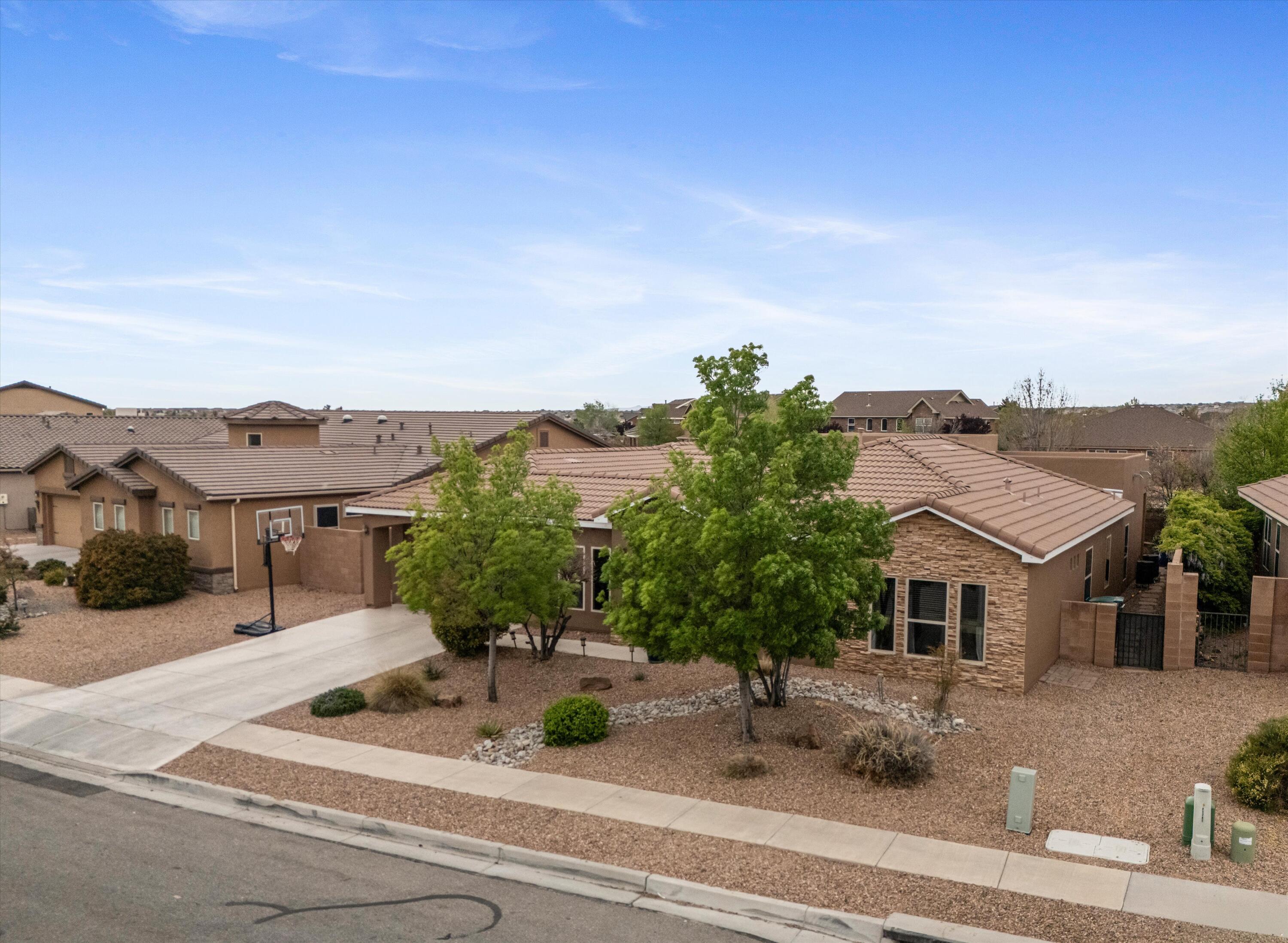 1801 Vista De Colinas Drive SE