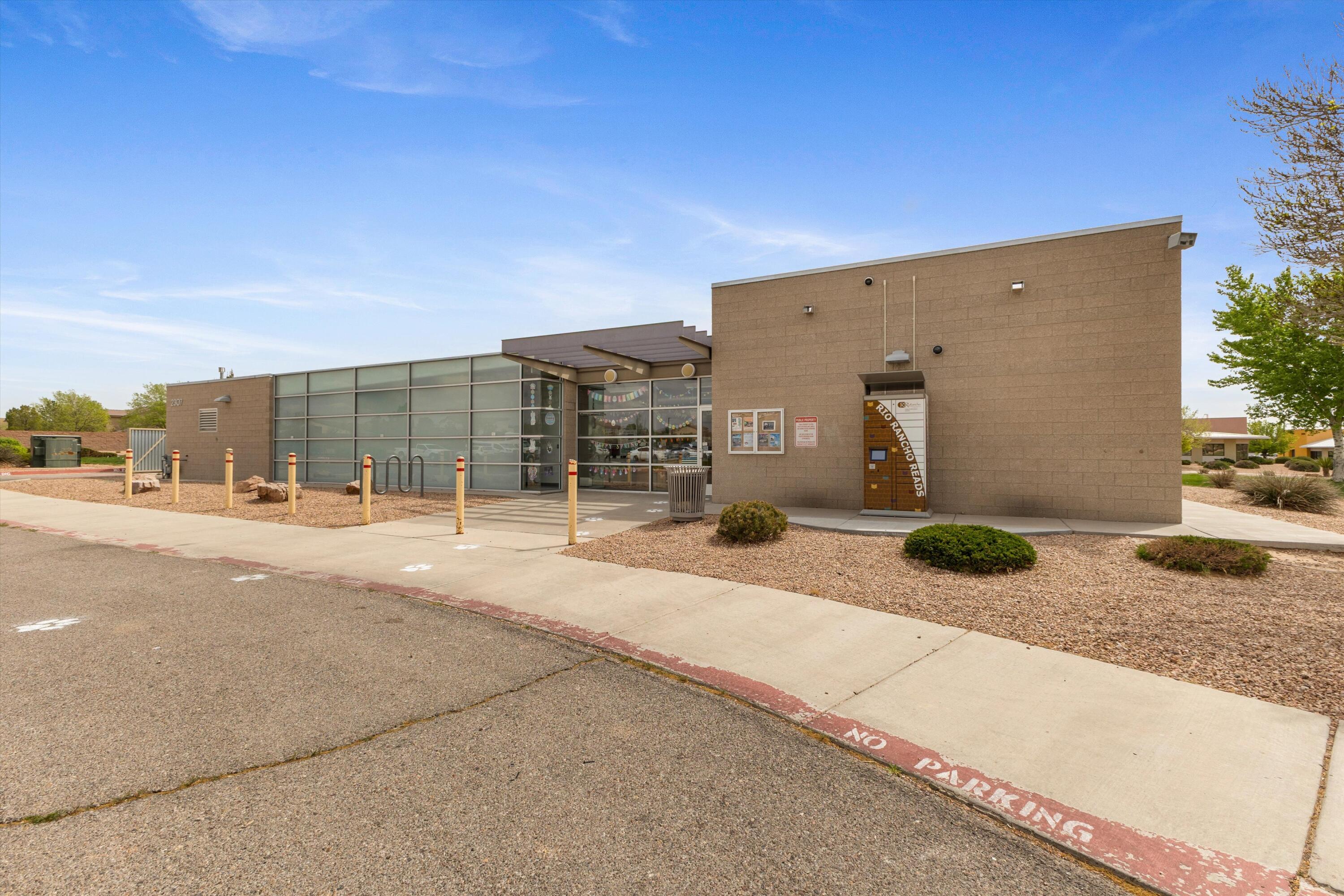 1801 Vista De Colinas Drive SE